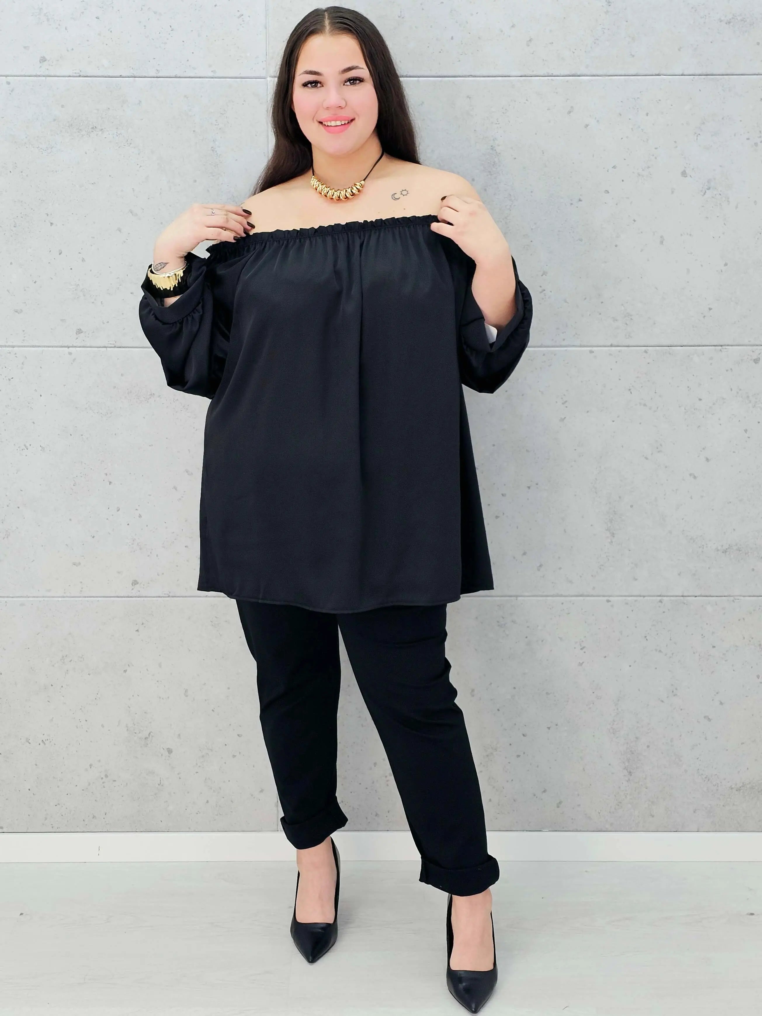 czarna bluzka hiszpanka XXL – elegancka stylizacja