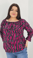 Bluzka hiszpanka z wzorem po całości -fuksja Stylowa XL