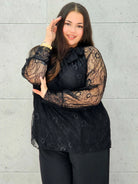 Bluzka koronkowa plus size z wiązaniem pod szyją – czarna, biała i bordowa Stylowa XL - Stylowa XL