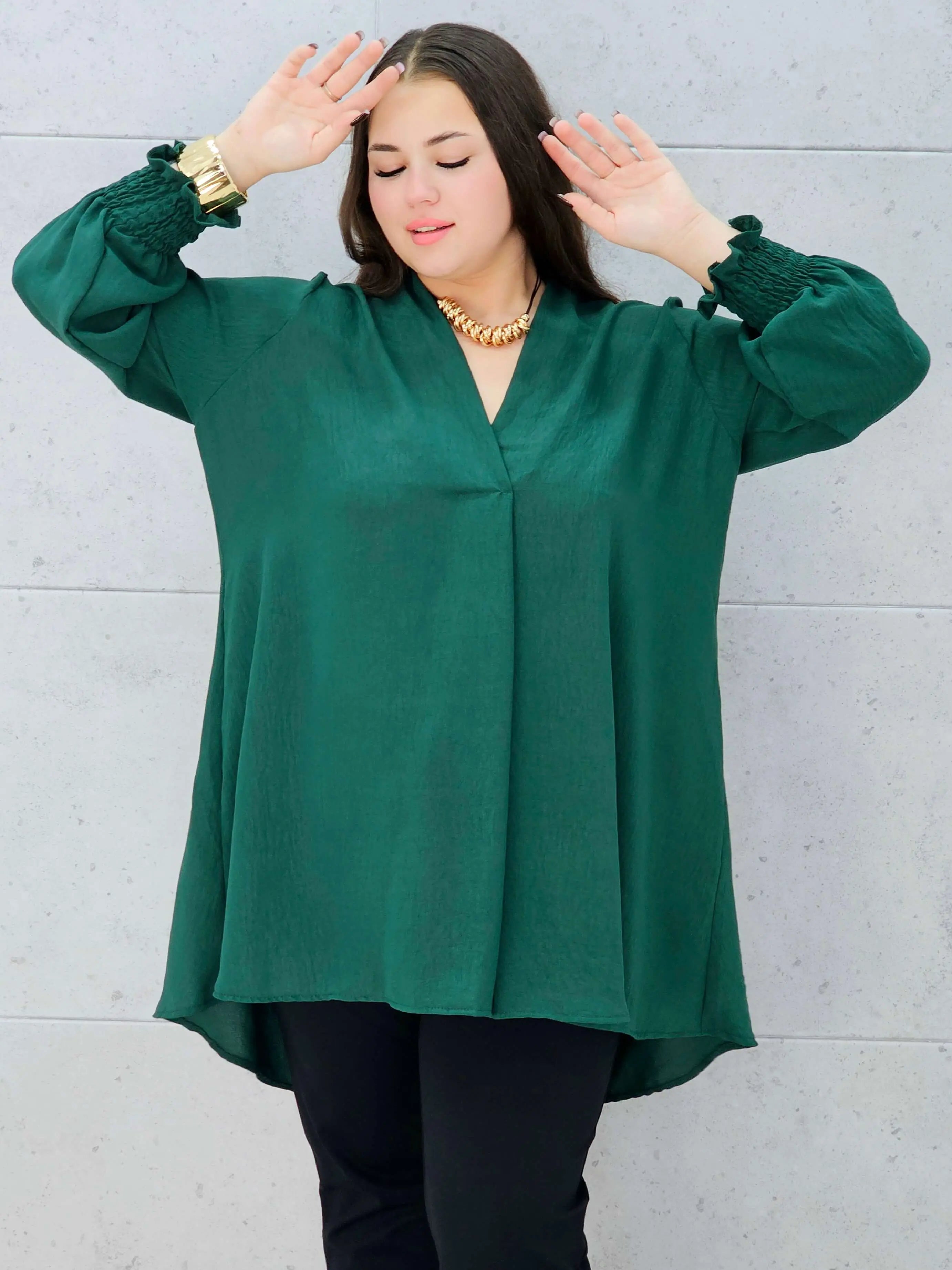 zielona bluzka z dekoltem v plus size Stylowa XL – długa