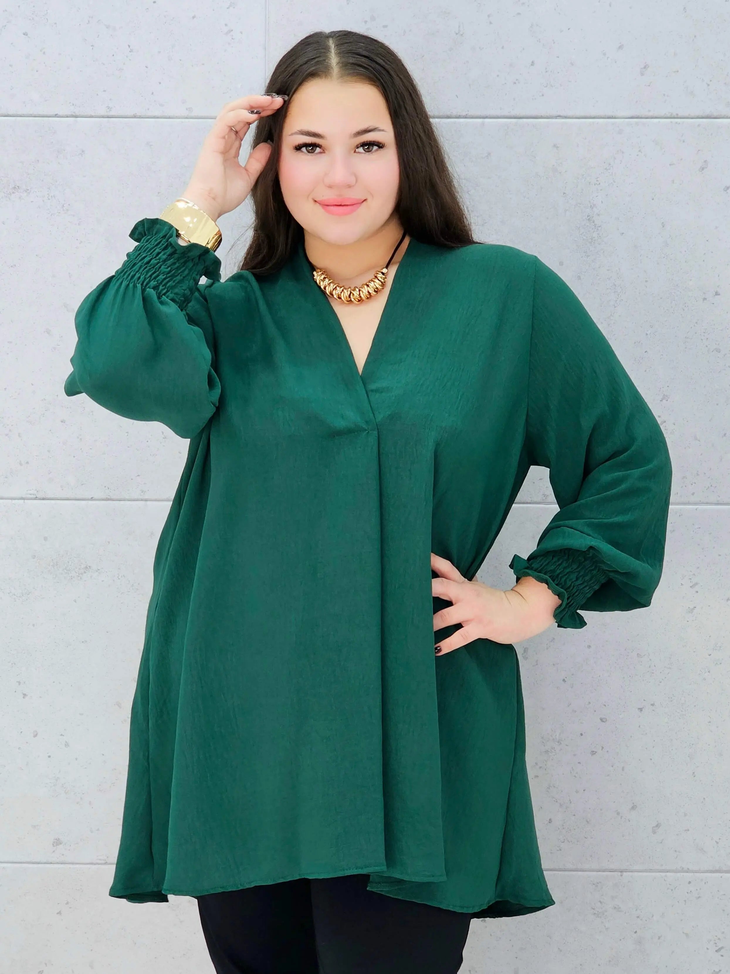 zielona elegancka bluzka z dekoltem v plus size Stylowa XL – przód