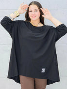 bluzka oversize czarna plus size Stylowa XL – przód