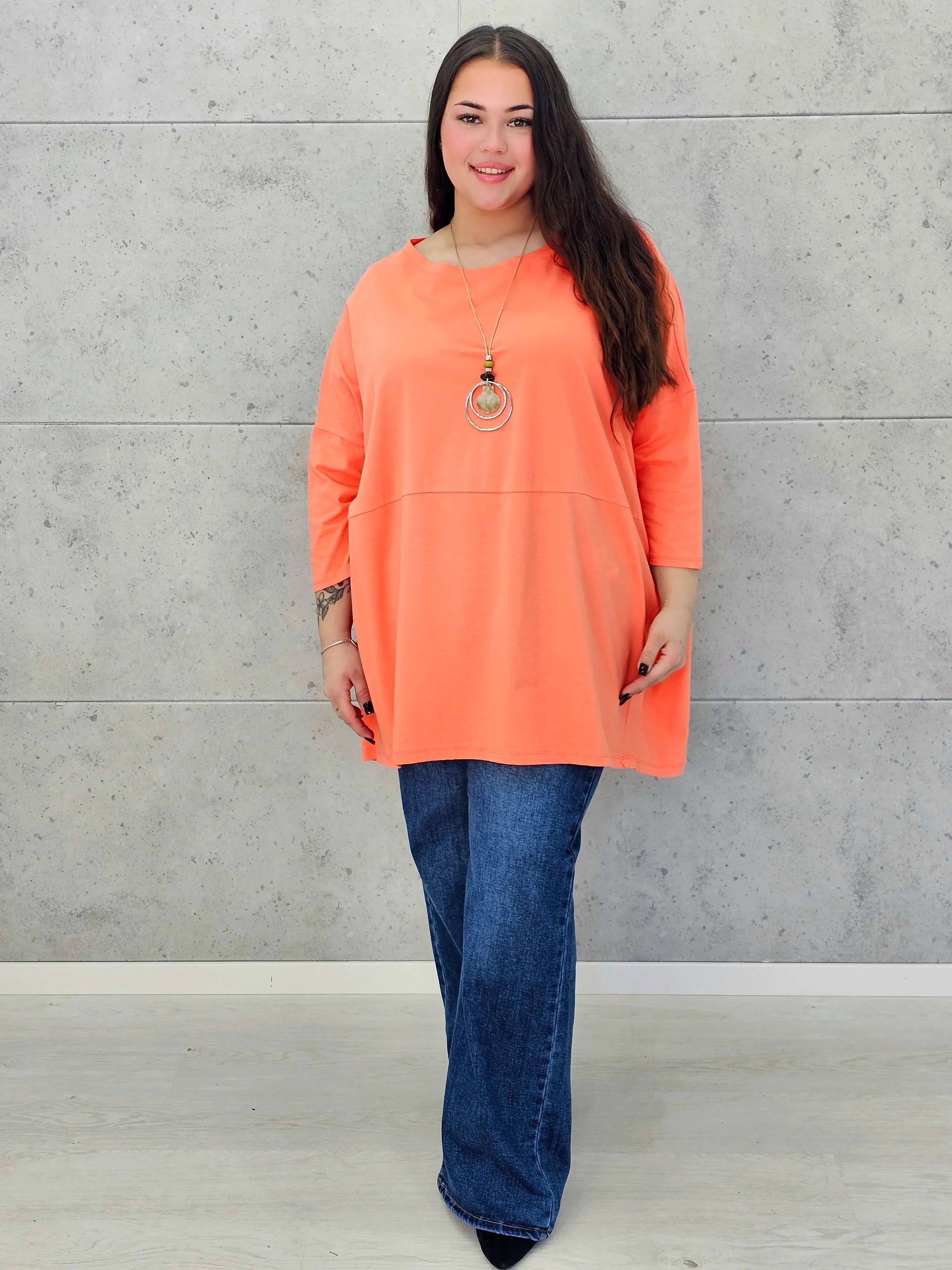 Bluzka plus size StylowaXL – lekka, oversize’owa i pełna koloru - Stylowa XL