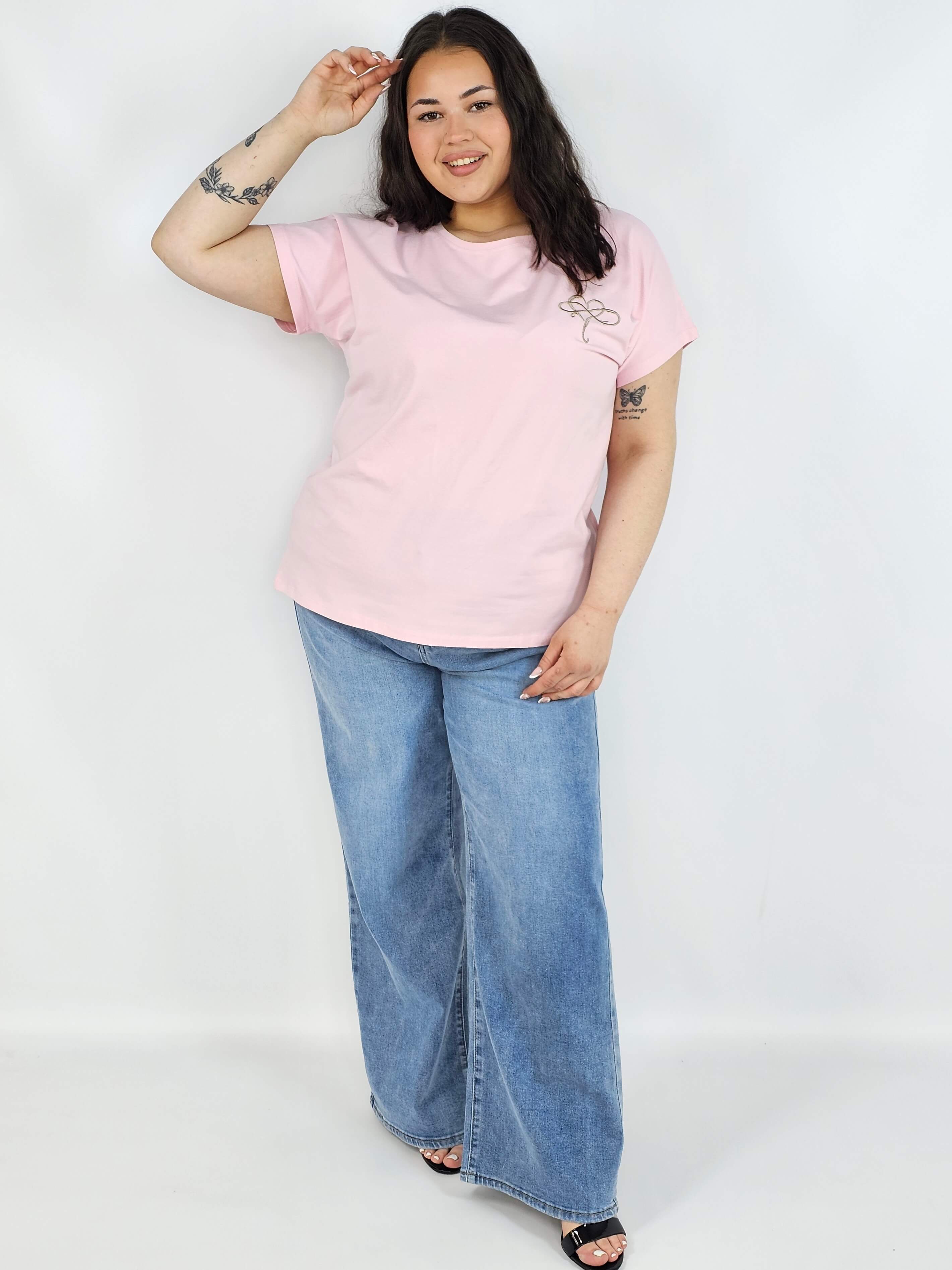 Bluzka plus size XXL basic – minimalistyczna i stylowa na co dzień Stylowa XL