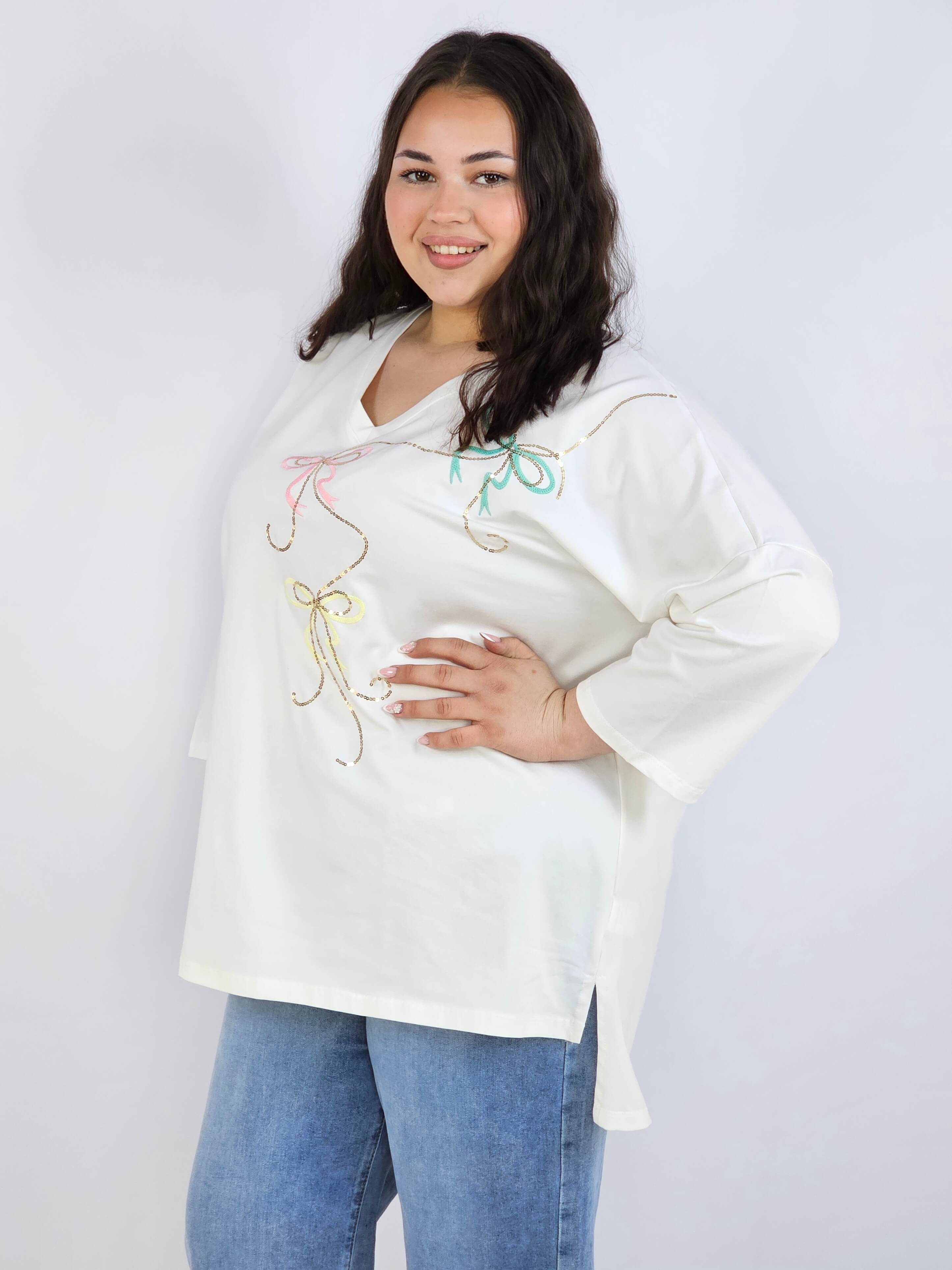 Bluzka plus size XXL z efektownym zdobieniem – lekkość i styl na każdą okazję Stylowa XL