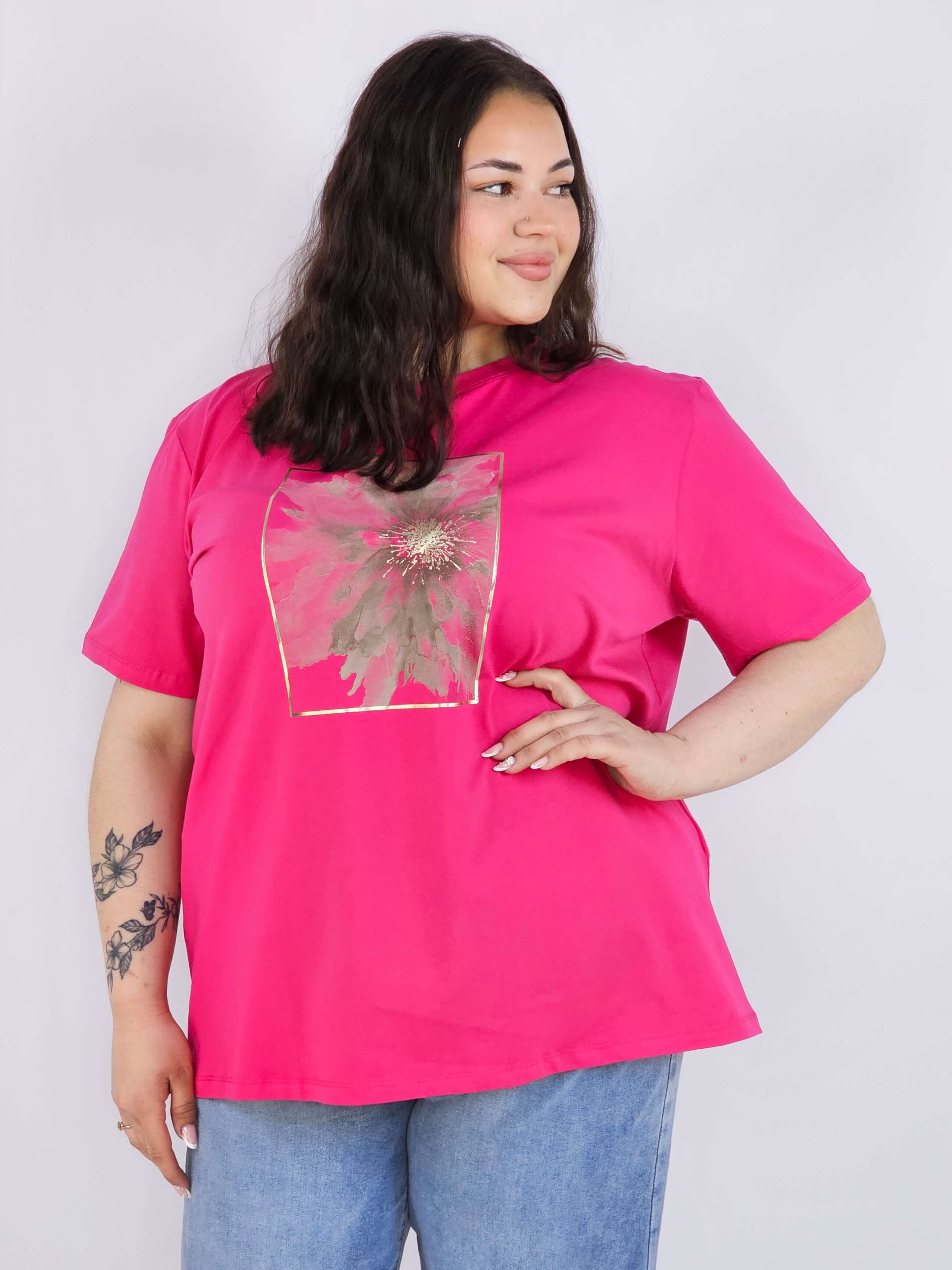 Bluzka plus size XXL z eleganckim nadrukiem – klasyka i styl Stylowa XL