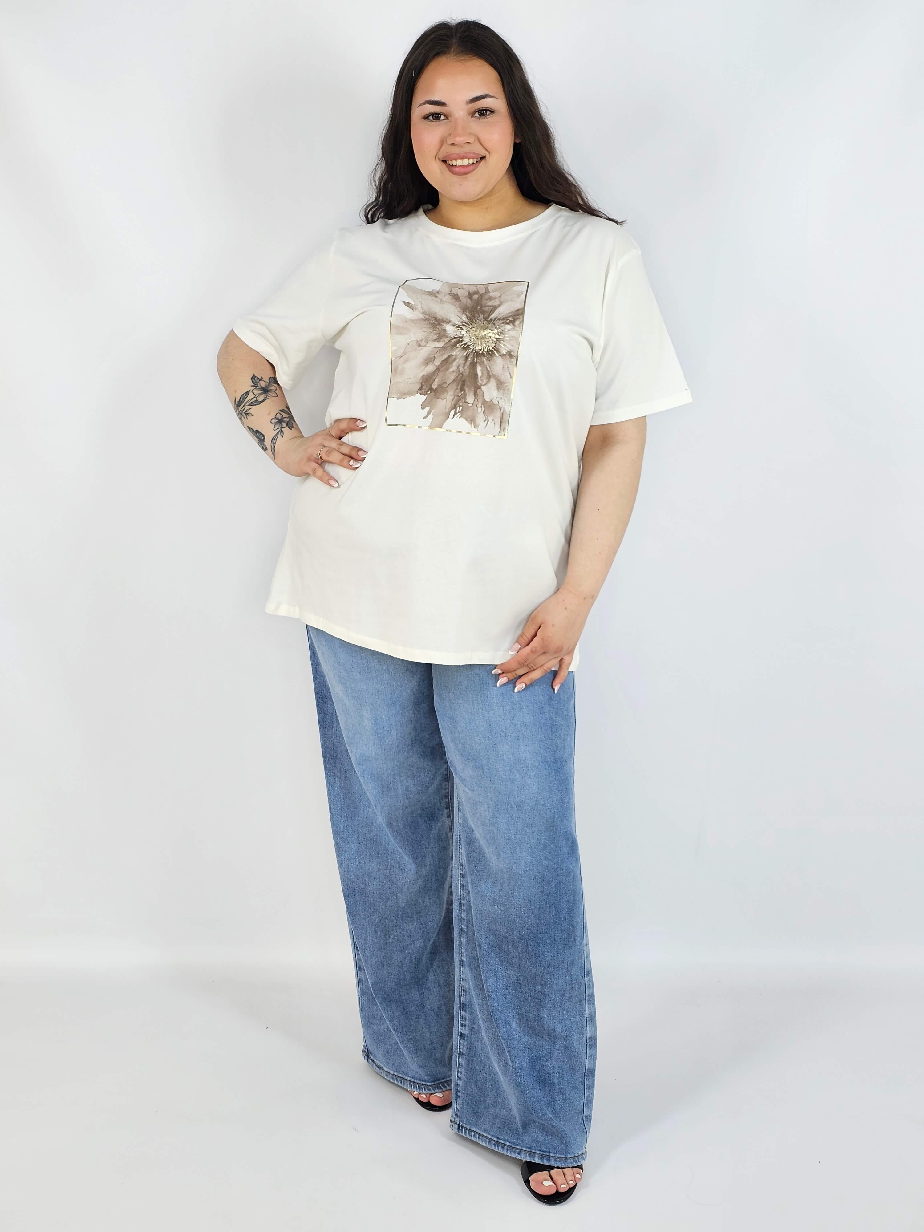 Bluzka plus size XXL z eleganckim nadrukiem – klasyka i styl Stylowa XL