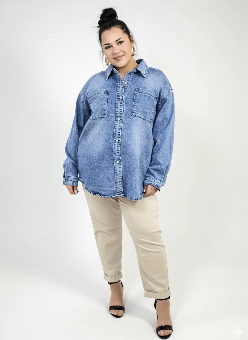 Bluzka plus size – koszula jeansowa oversize z kieszeniami Stylowa XL