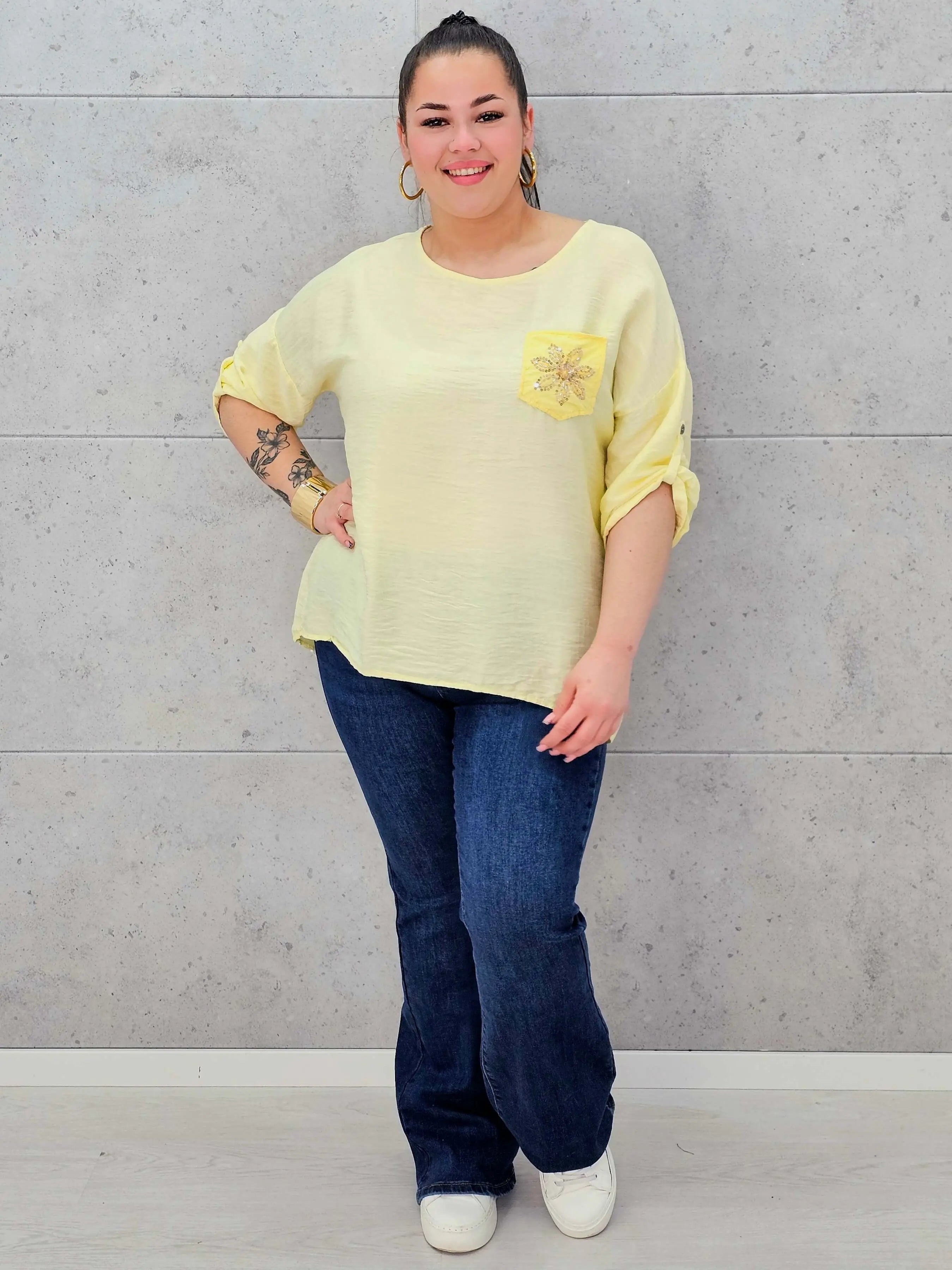 Bluzka plus size – lekka, zwiewna i stylowa Stylowa XL