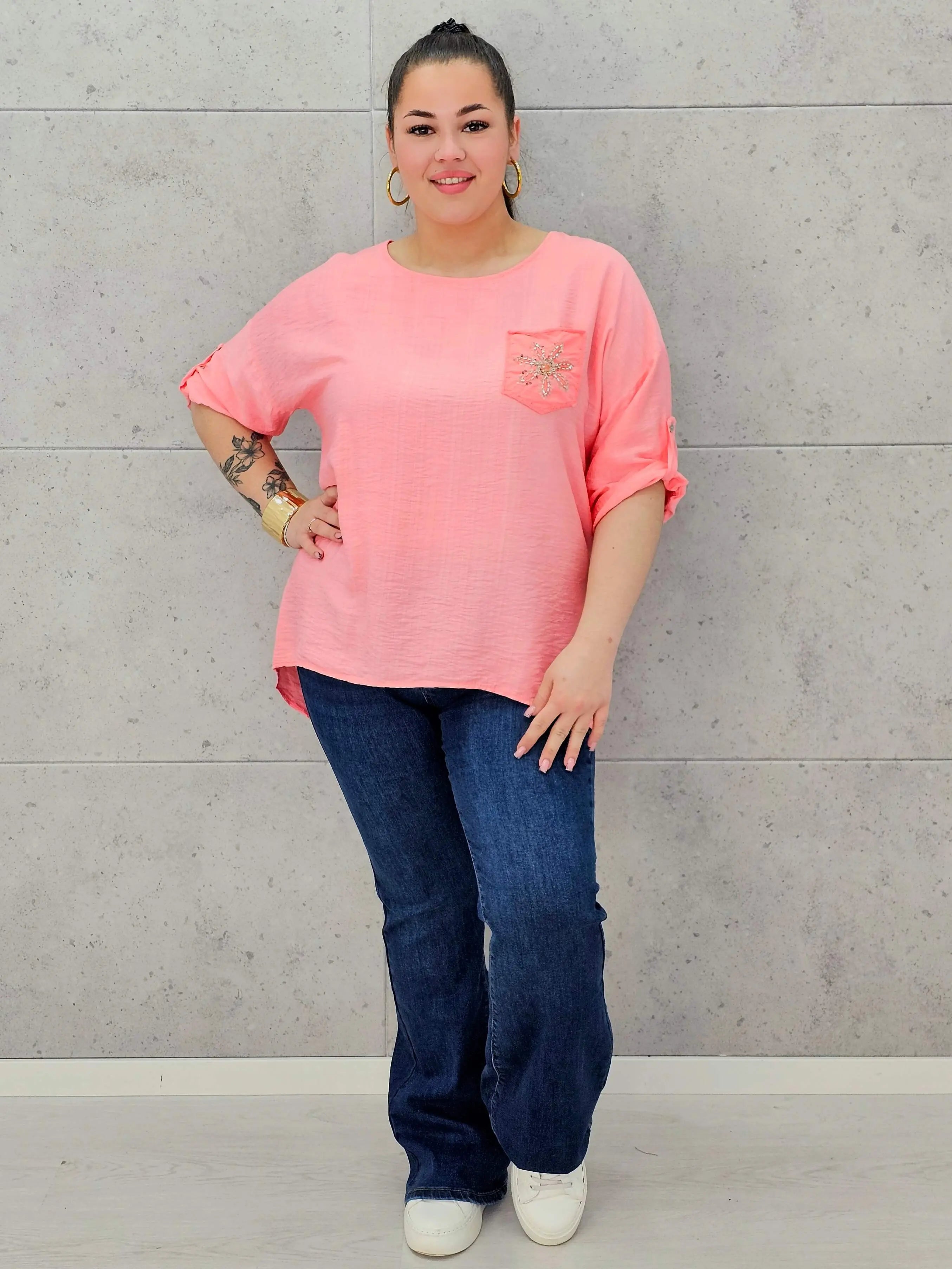 Bluzka plus size – lekka, zwiewna i stylowa Stylowa XL