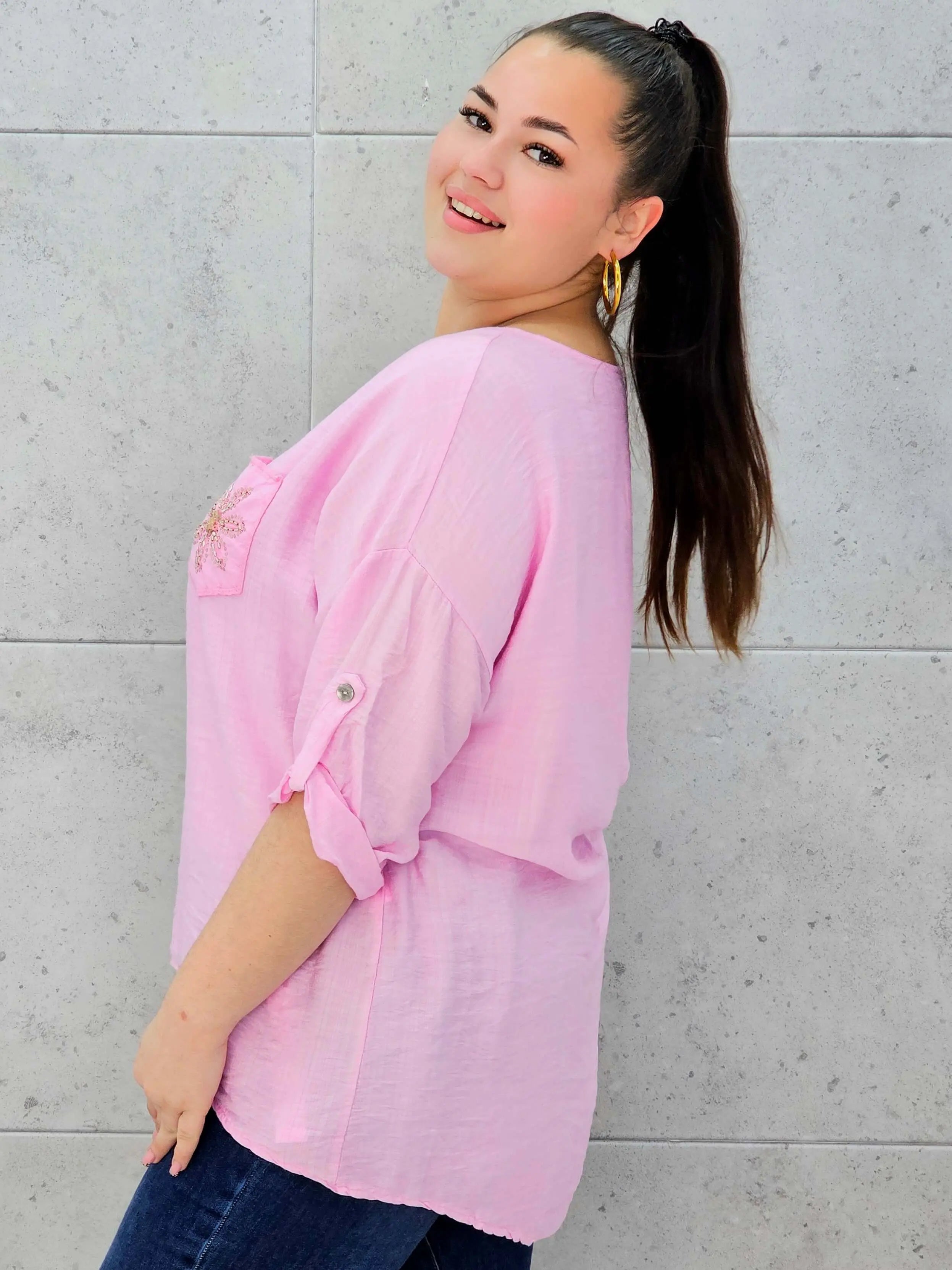 Bluzka plus size – lekka, zwiewna i stylowa Stylowa XL