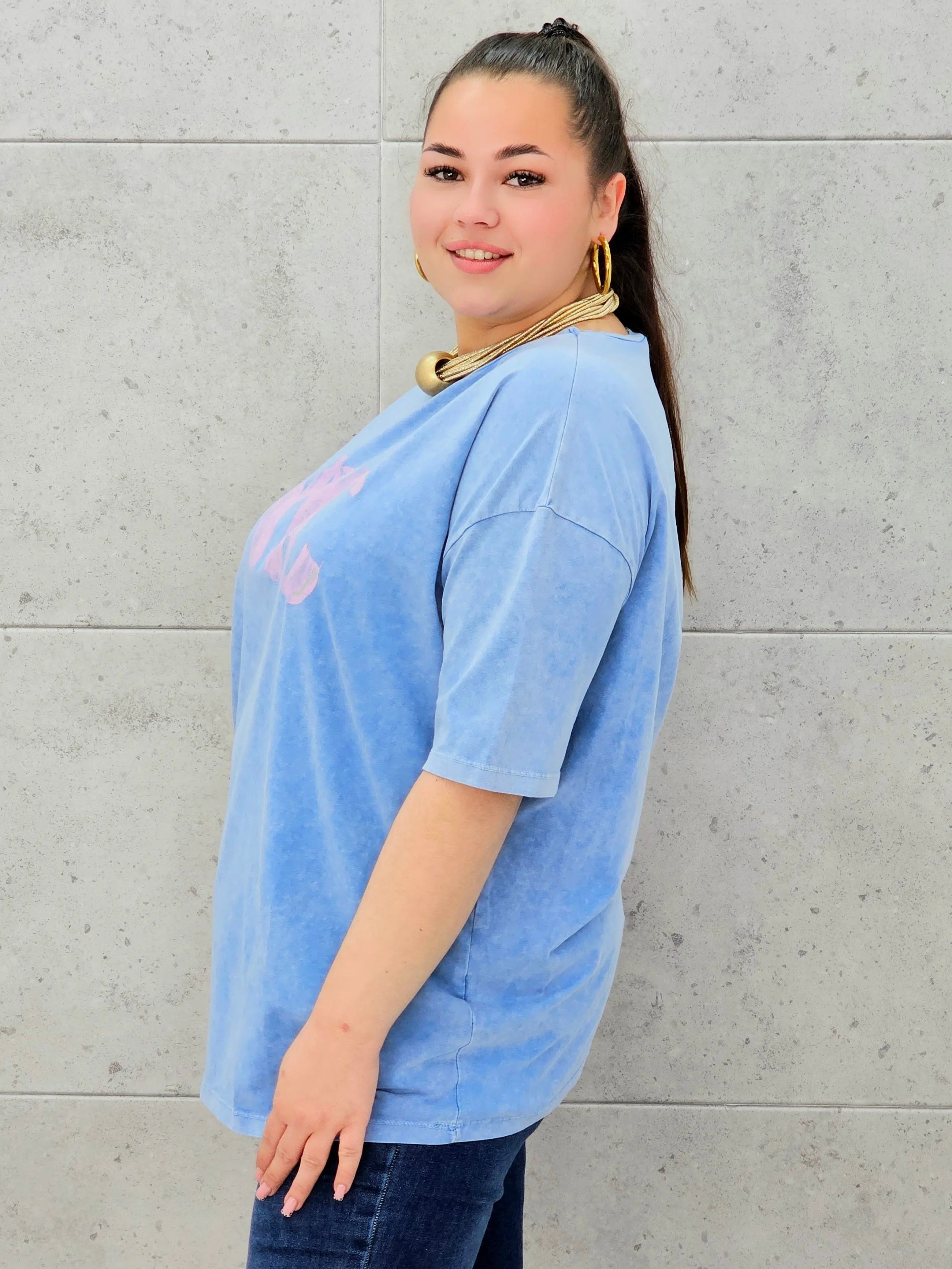 Bluzka plus size – miejski luz i wygoda w stylu casual Stylowa XL