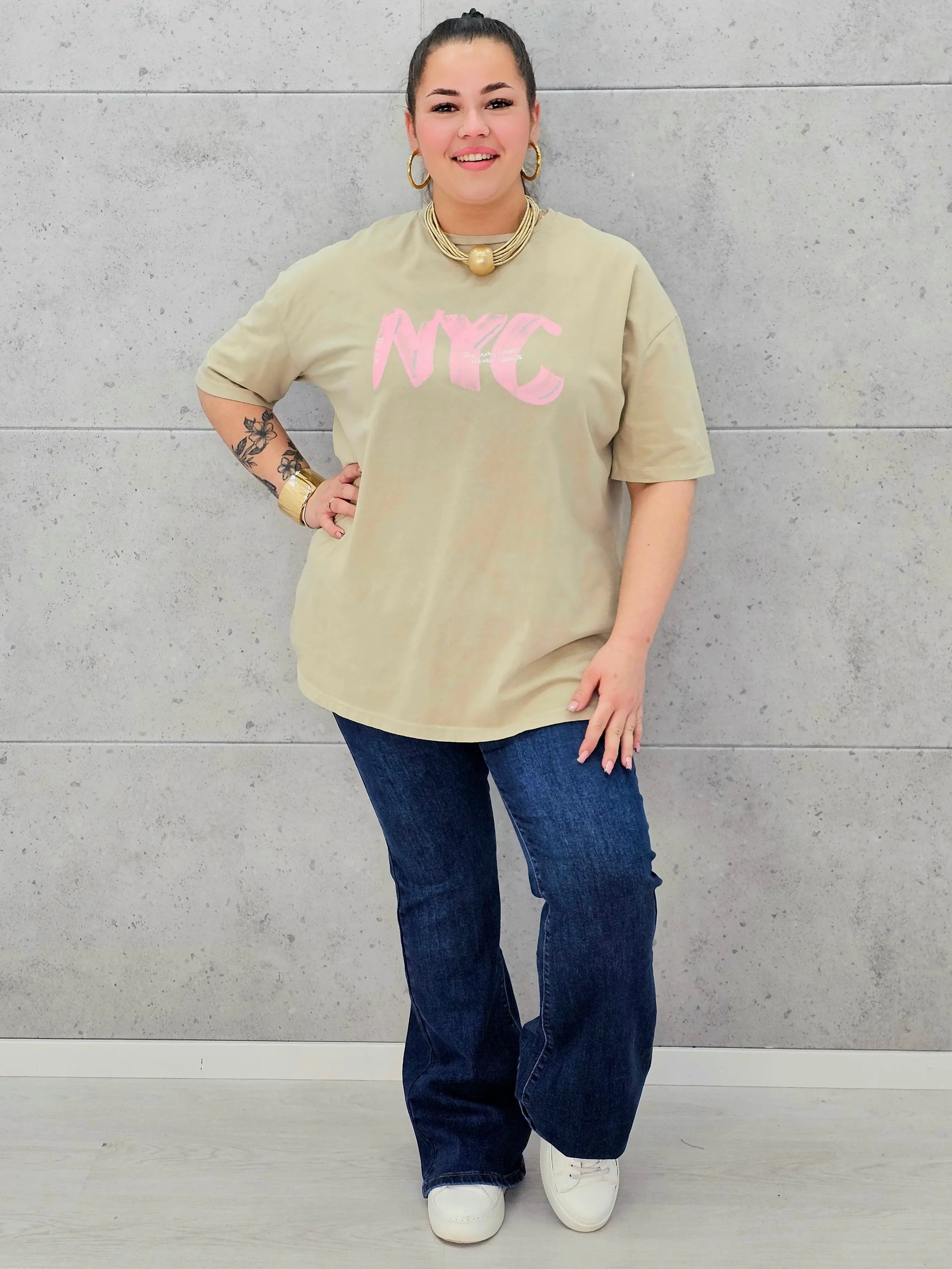 Bluzka plus size – miejski luz i wygoda w stylu casual Stylowa XL