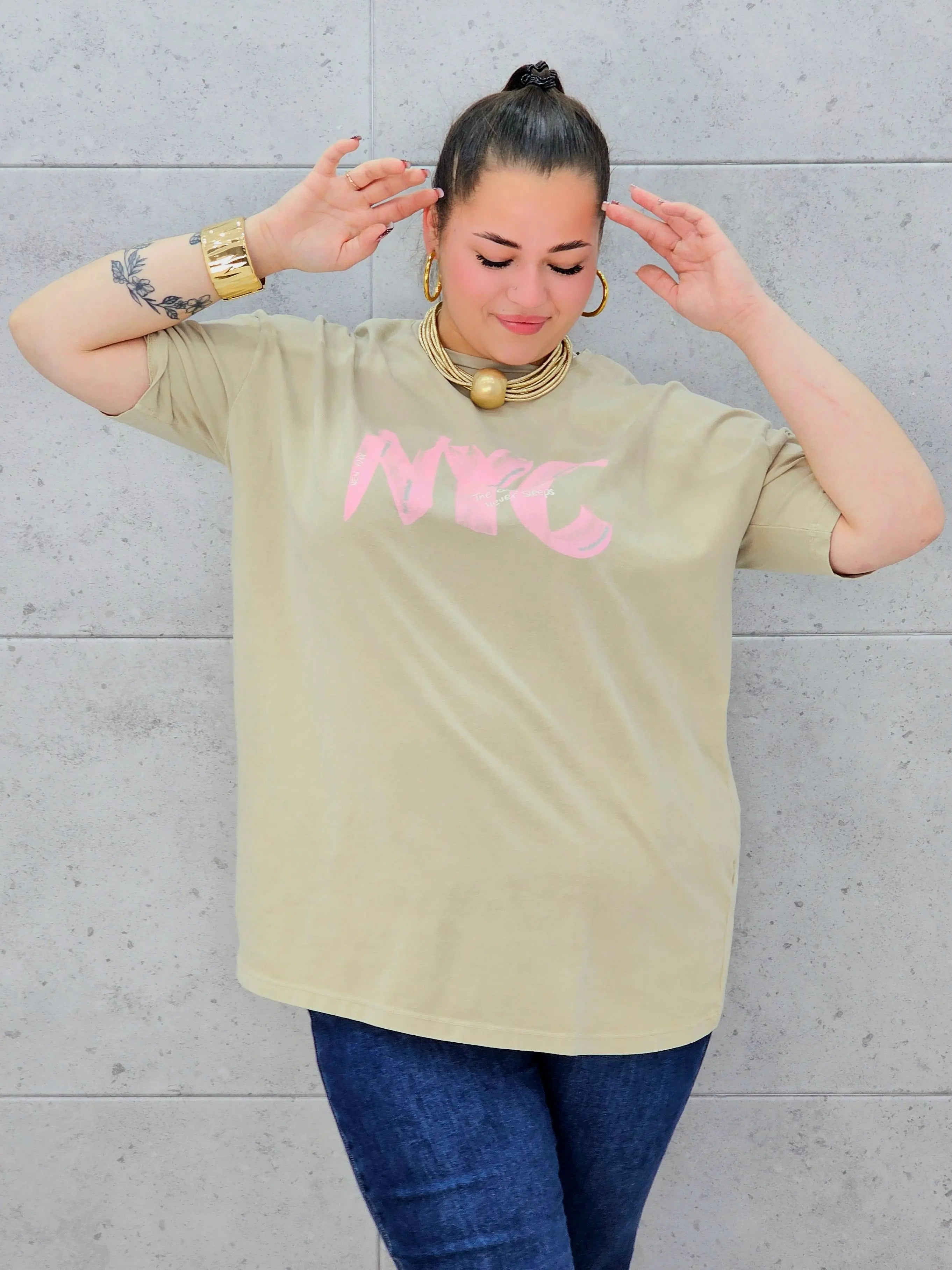 Bluzka plus size – miejski luz i wygoda w stylu casual Stylowa XL