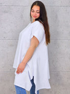 Bluzka plus size asymetryczna z efektowną, zwiewną wstawką Stylowa XL