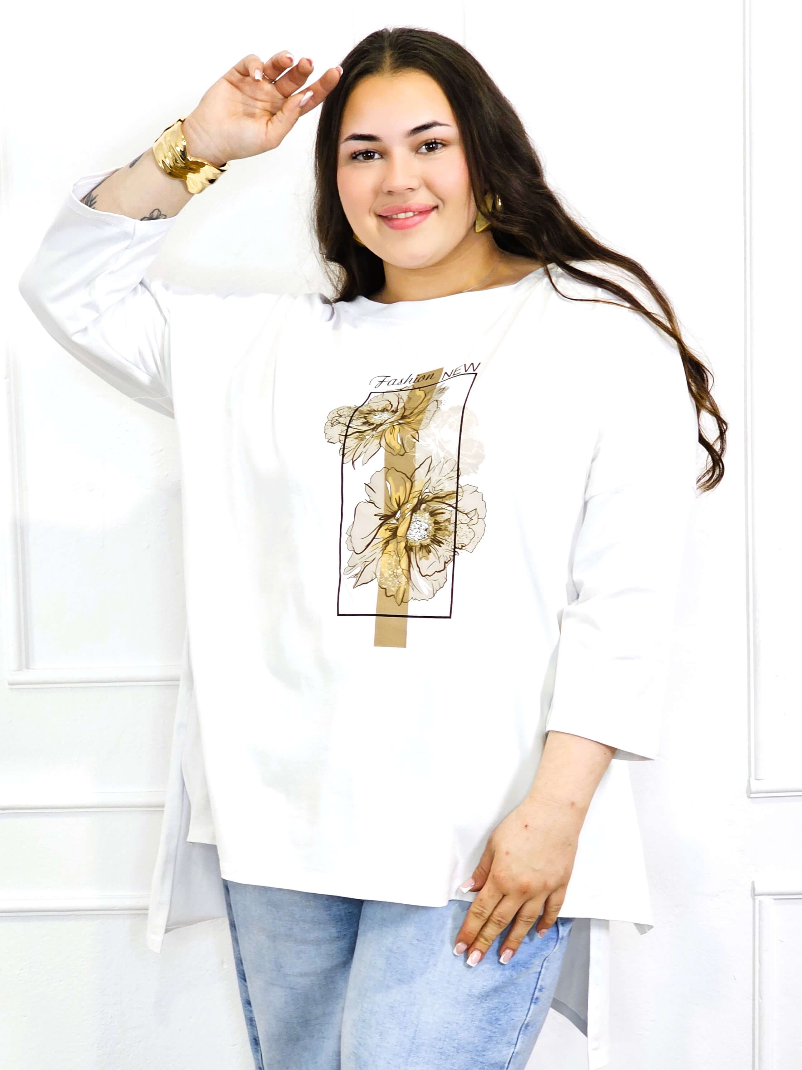 Bluzka plus size biała z kwiatowym nadrukiem i rękawem 3/4 – modny oversize Stylowa XL