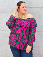 Bluzka plus size hiszpanka w kolorowy print – modna propozycja dla kobiet XXL Stylowa XL