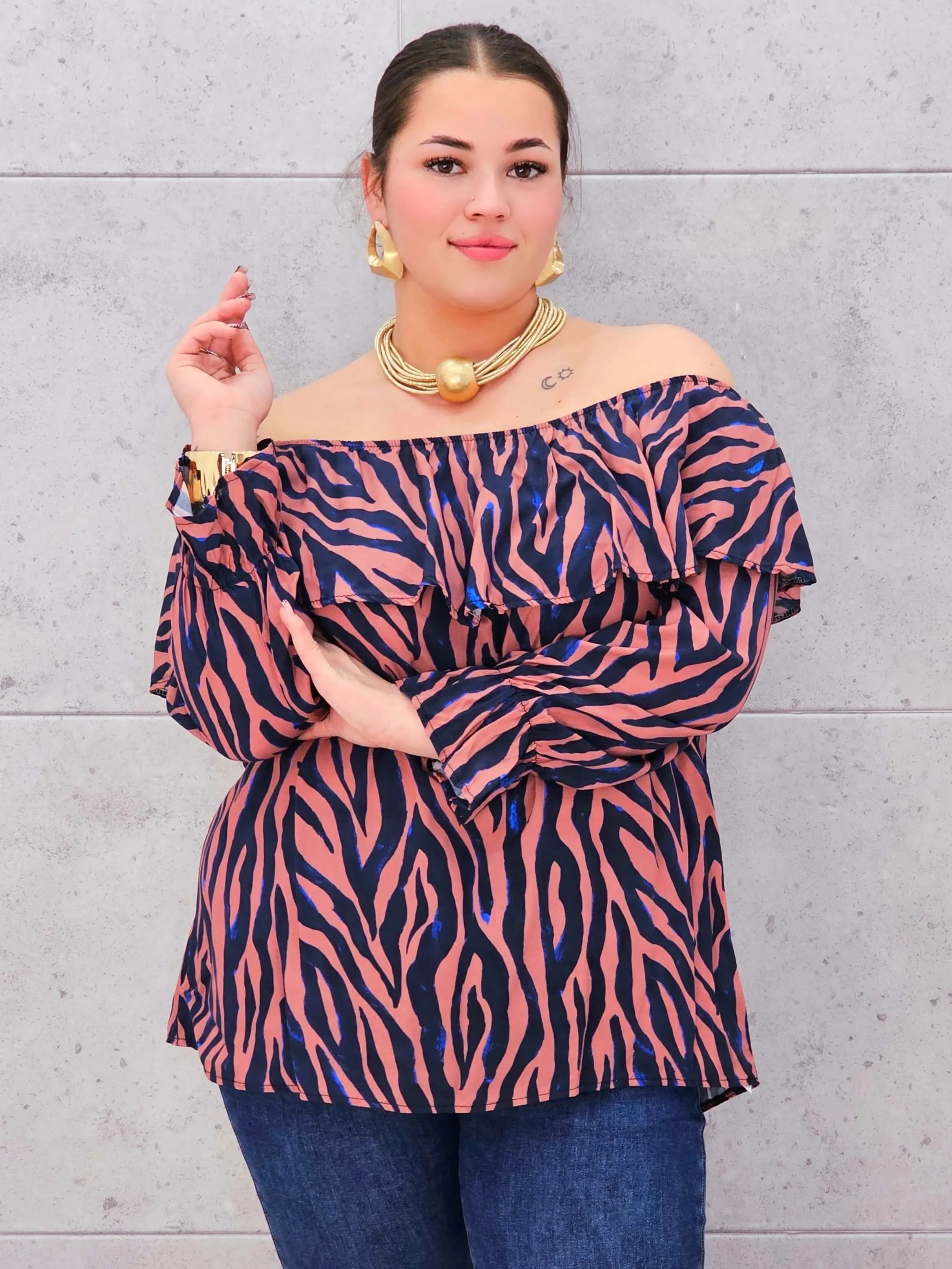 Bluzka plus size hiszpanka w kolorowy print – modna propozycja dla kobiet XXL Stylowa XL