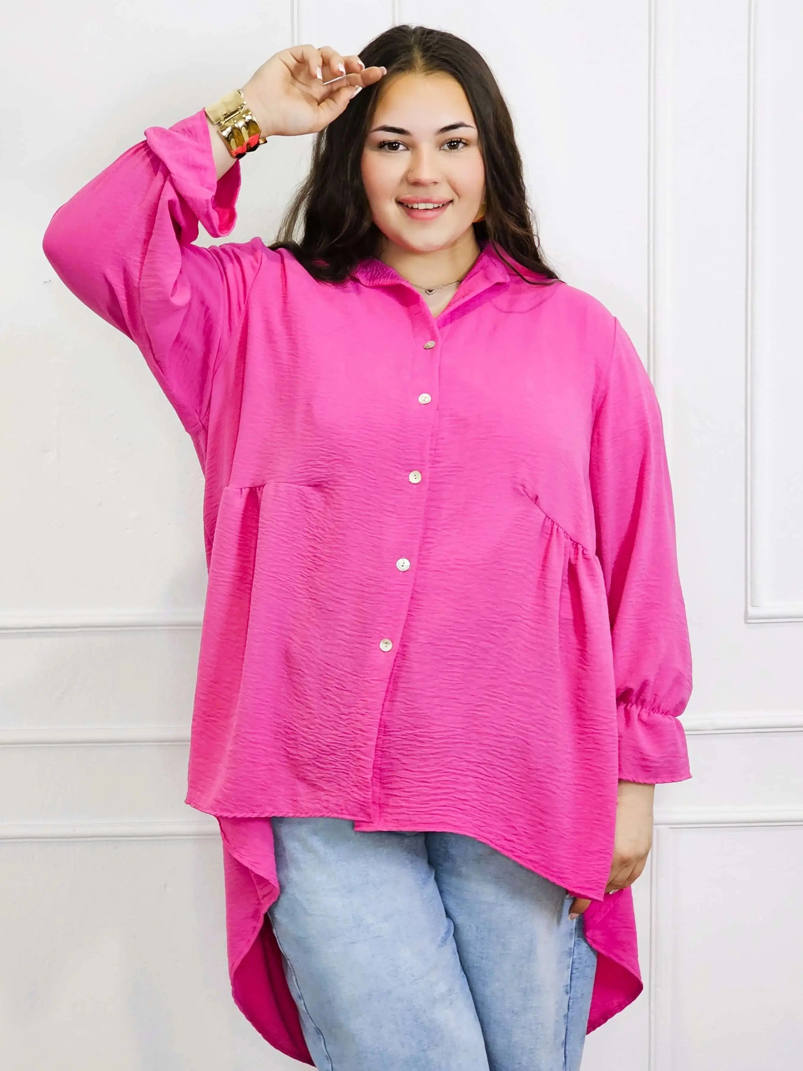 Bluzka plus size koszulowa z dłuższym tyłem – lekka, oversize, na guziki XXL Stylowa XL