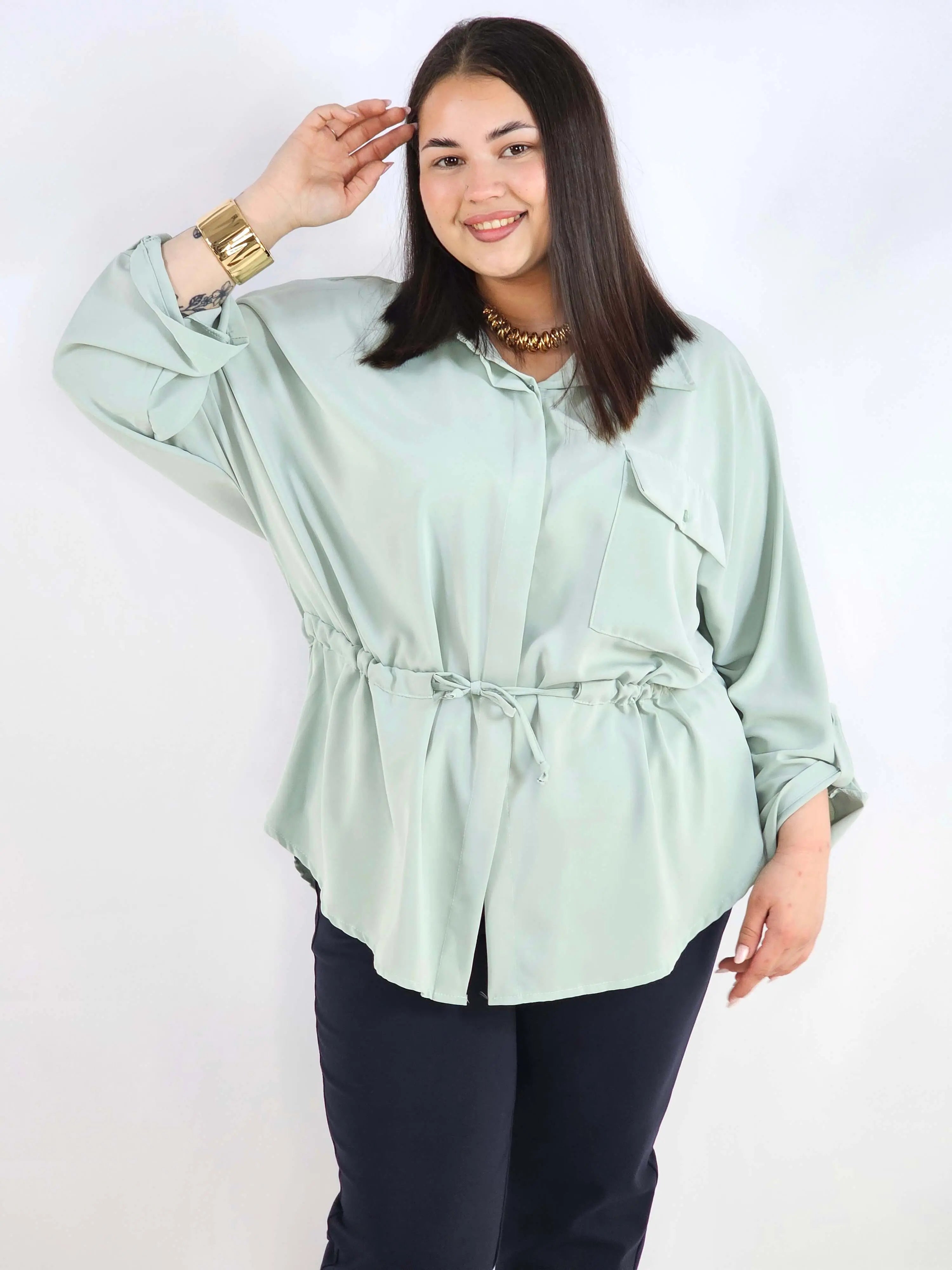Bluzka plus size koszulowa z kołnierzykiem – elegancka bluzka damska XXL z wiązaniem Stylowa XL