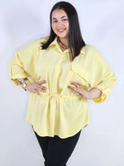 Bluzka plus size koszulowa z kołnierzykiem – elegancka bluzka damska XXL z wiązaniem Stylowa XL