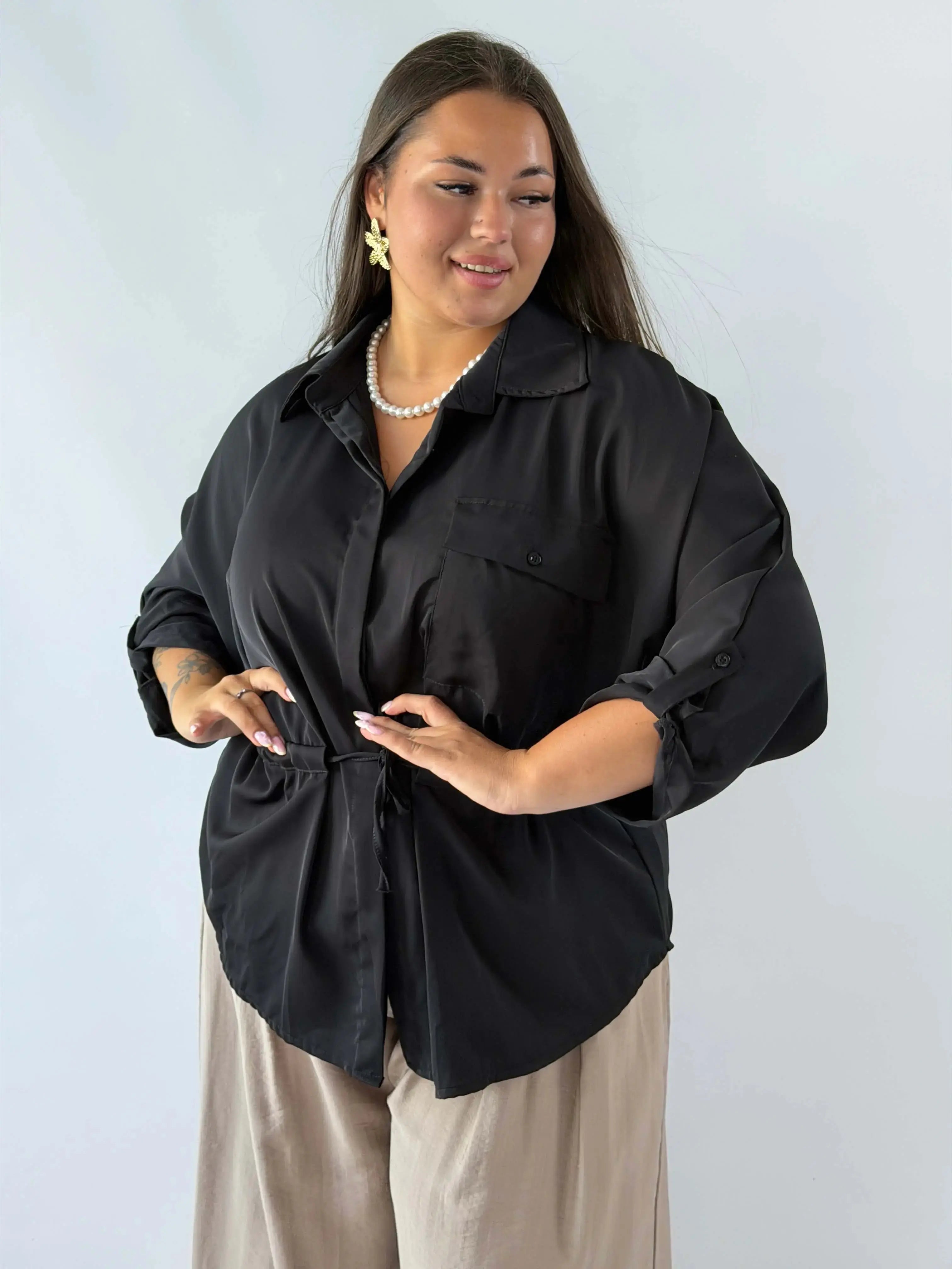 Bluzka plus size koszulowa z kołnierzykiem – elegancka bluzka damska XXL z wiązaniem Stylowa XL