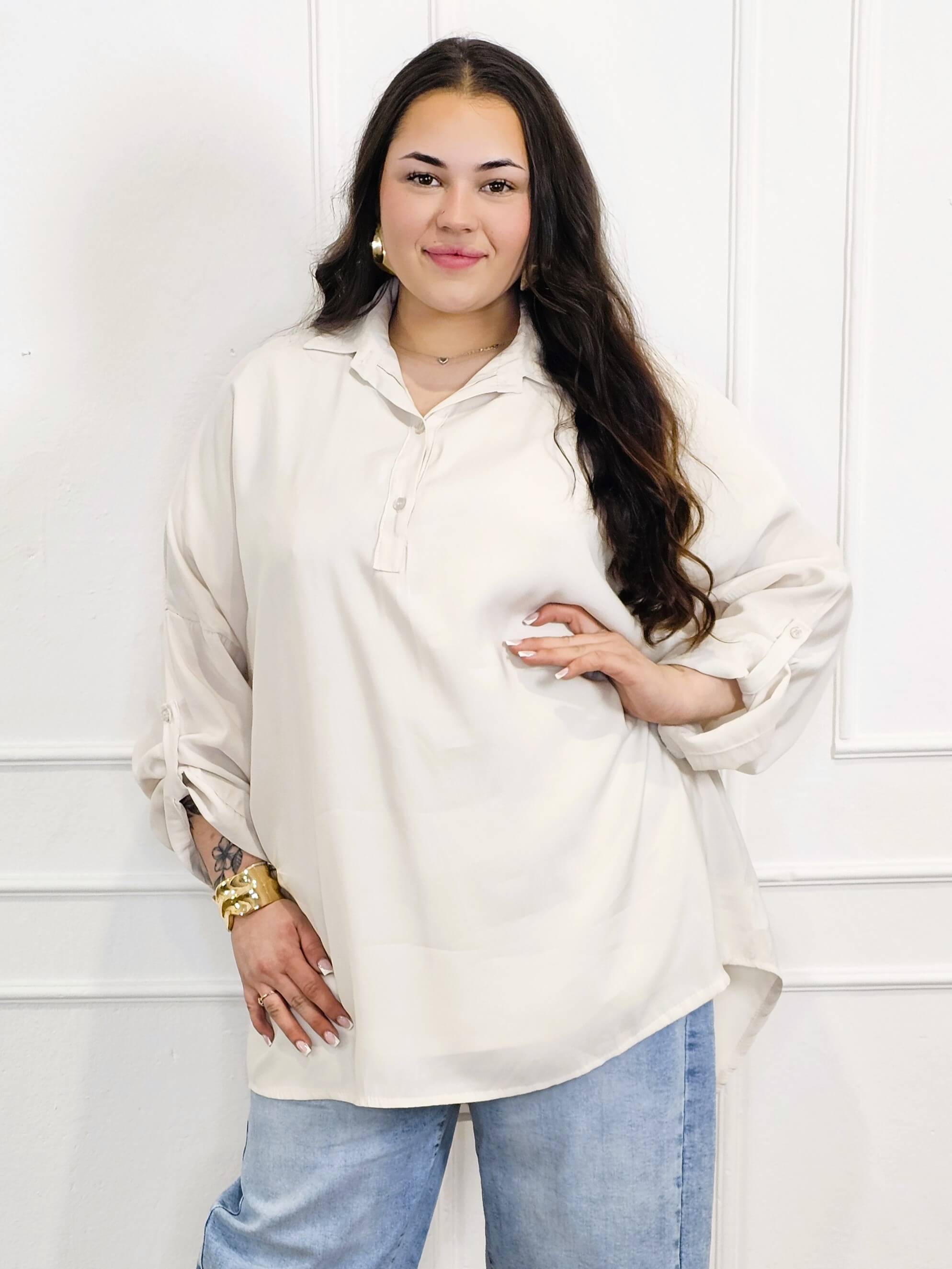 Bluzka plus size koszulowa z kołnierzykiem – luźny fason oversize z dłuższym tyłem Stylowa XL