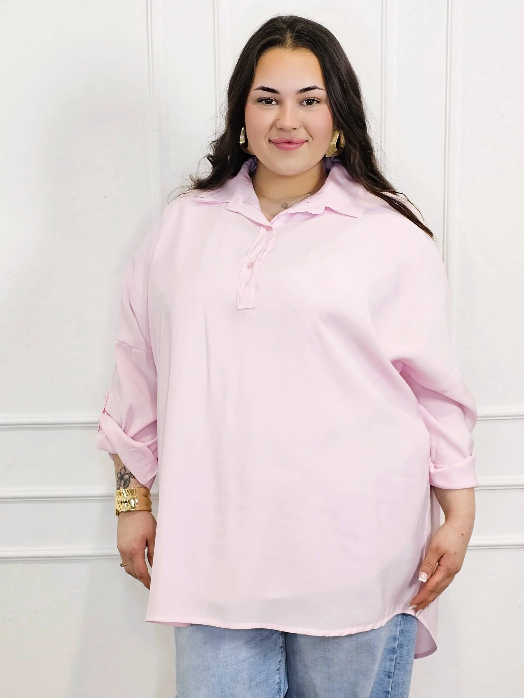 Bluzka plus size koszulowa z kołnierzykiem – luźny fason oversize z dłuższym tyłem Stylowa XL
