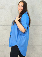 Bluzka plus size oversize zapinana na guziki – wygodny model XXL dla kobiet Stylowa XL