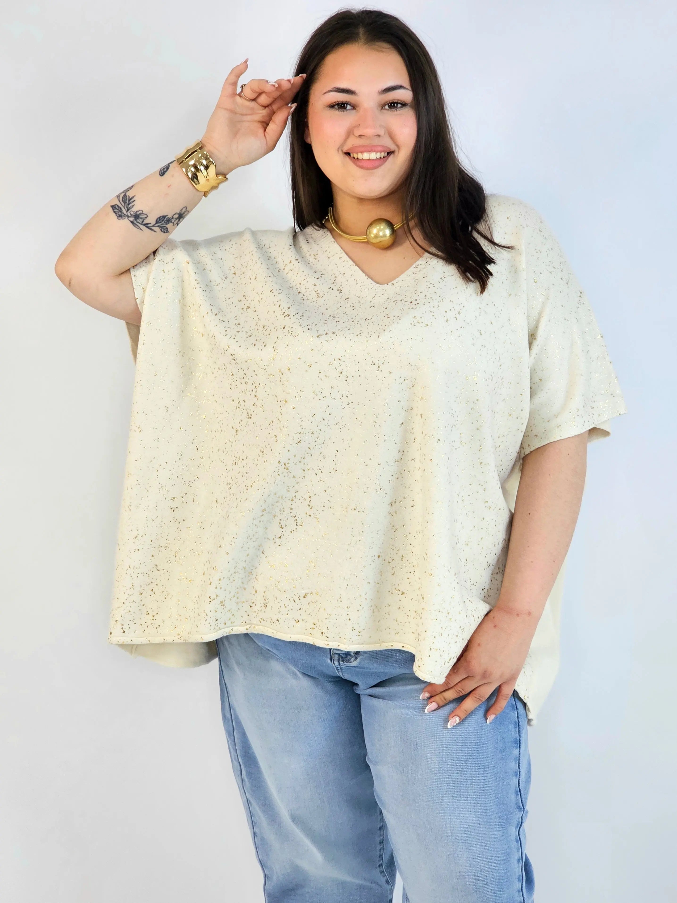 Bluzka plus size sweterkowa ze złotym zdobieniem – elegancka i lekka Stylowa XL