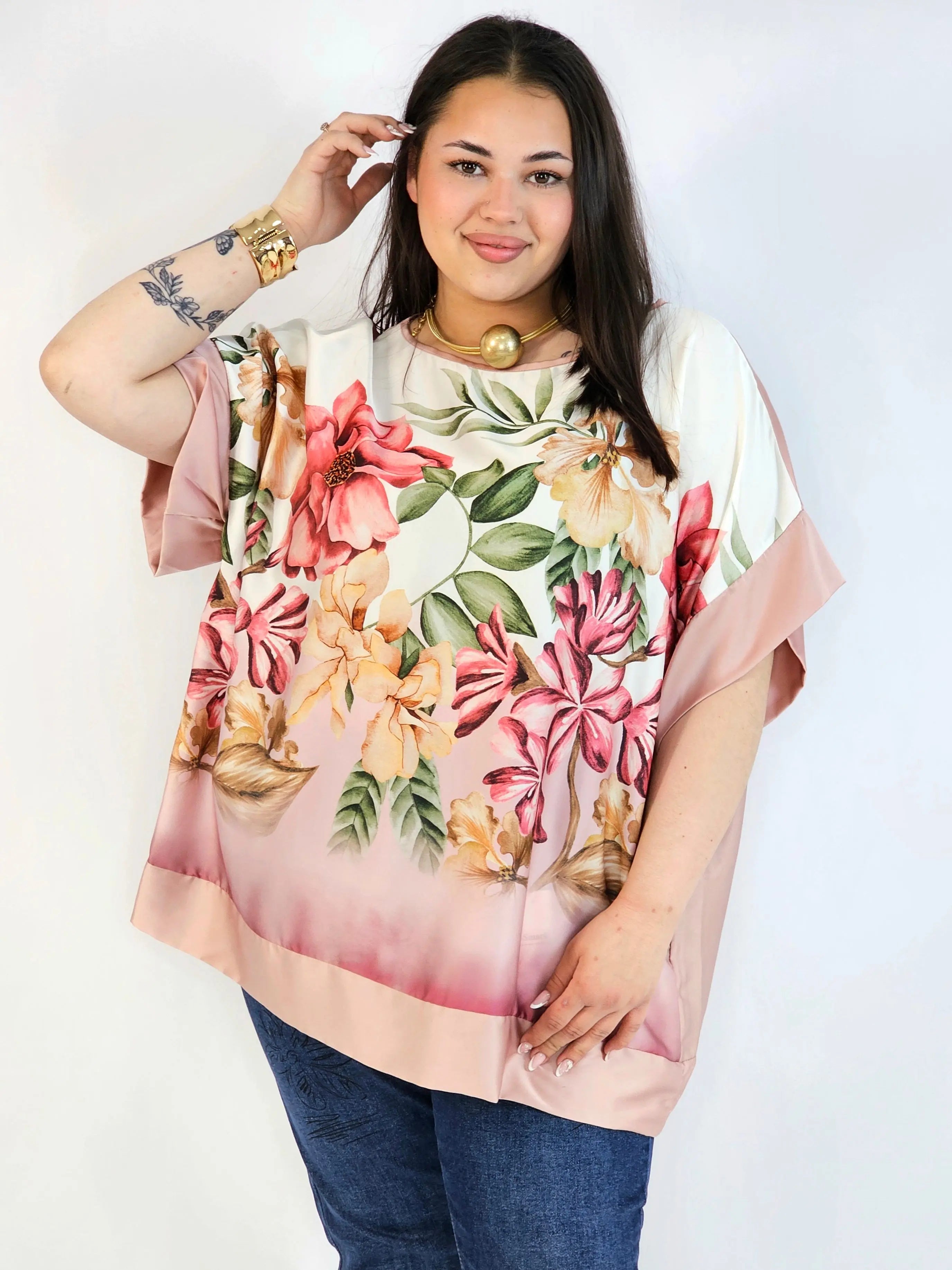 Bluzka plus size w kwiaty – lekka i stylowa bluzka damska Stylowa XL