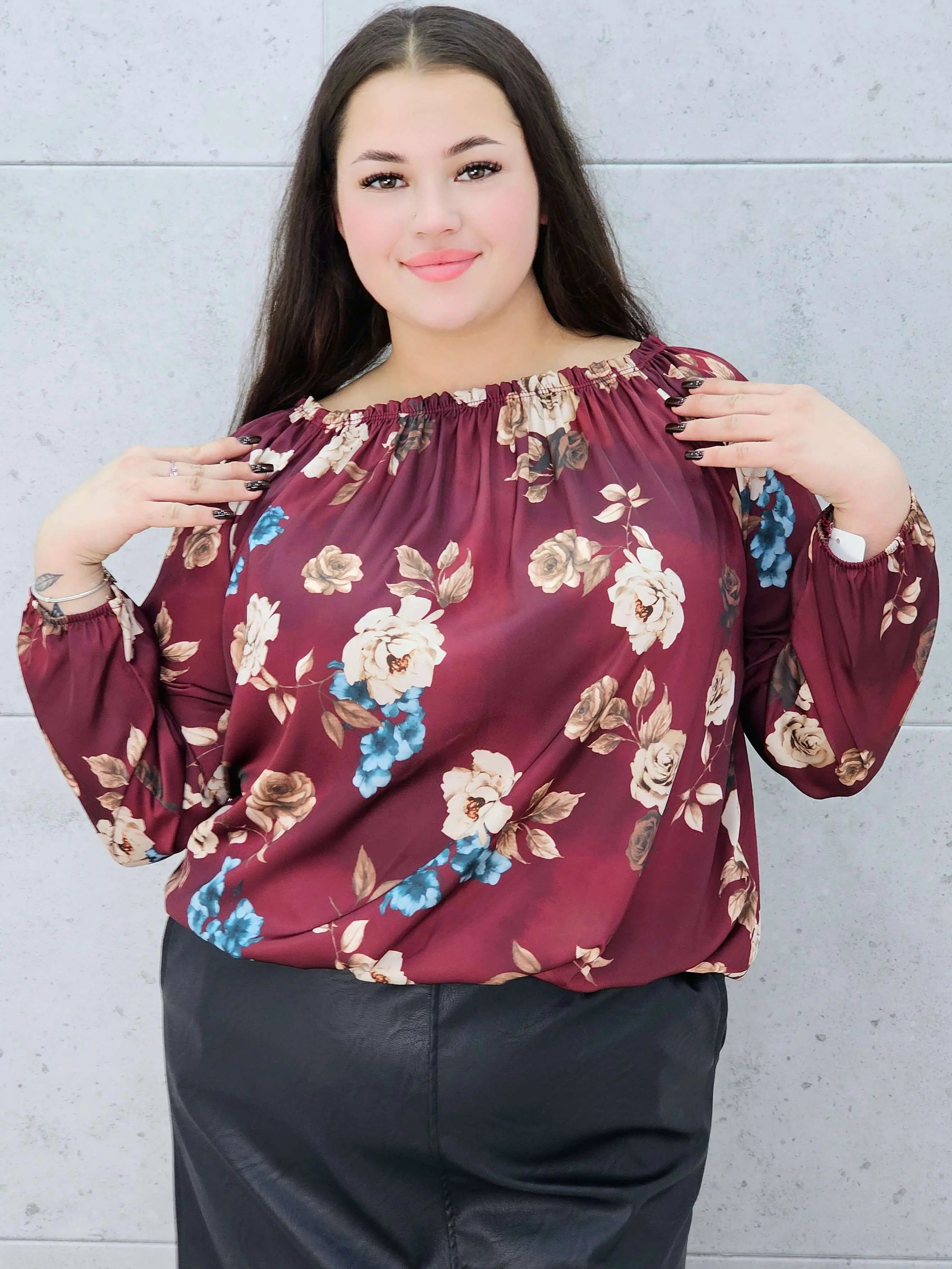 Bluzka hiszpanka bordowa z kwiatowym wzorem – Stylowa XL