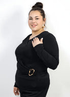 Bluzka plus size z asymetrycznym marszczeniem i ozdobną klamrą Stylowa XL