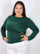 Bluzka plus size z asymetrycznym marszczeniem i ozdobną klamrą Stylowa XL