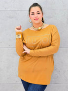 Bluzka plus size z cyrkoniowym logo – elegancja i komfort dla kobiet XXL Stylowa XL