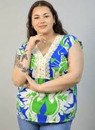 Bluzka plus size z dekoltem V i koronkową aplikacją Stylowa XL