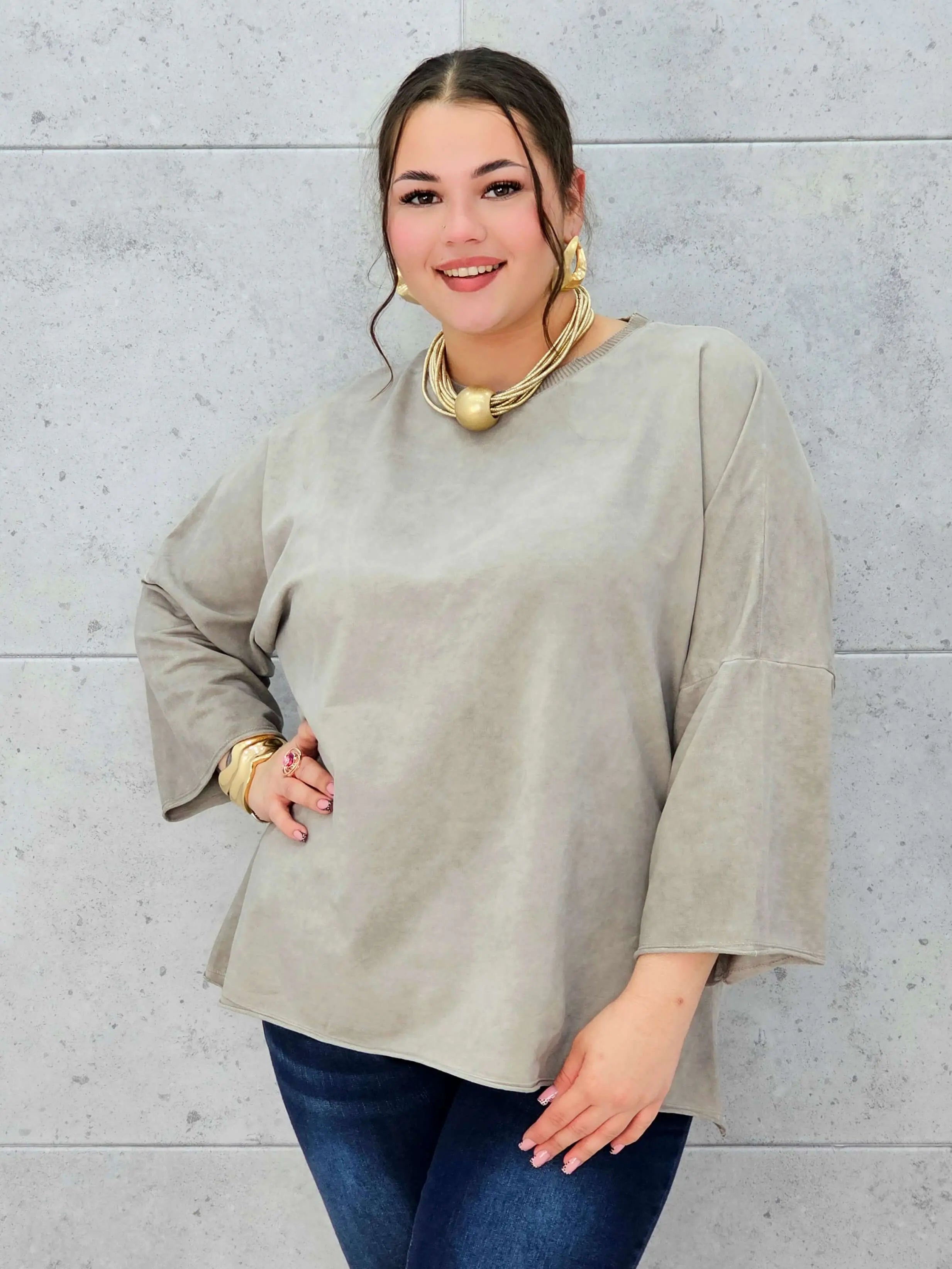 Bluzka plus size z długim rękawem – komfort i styl w jednym Stylowa XL