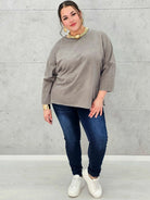 Bluzka plus size z długim rękawem – komfort i styl w jednym Stylowa XL