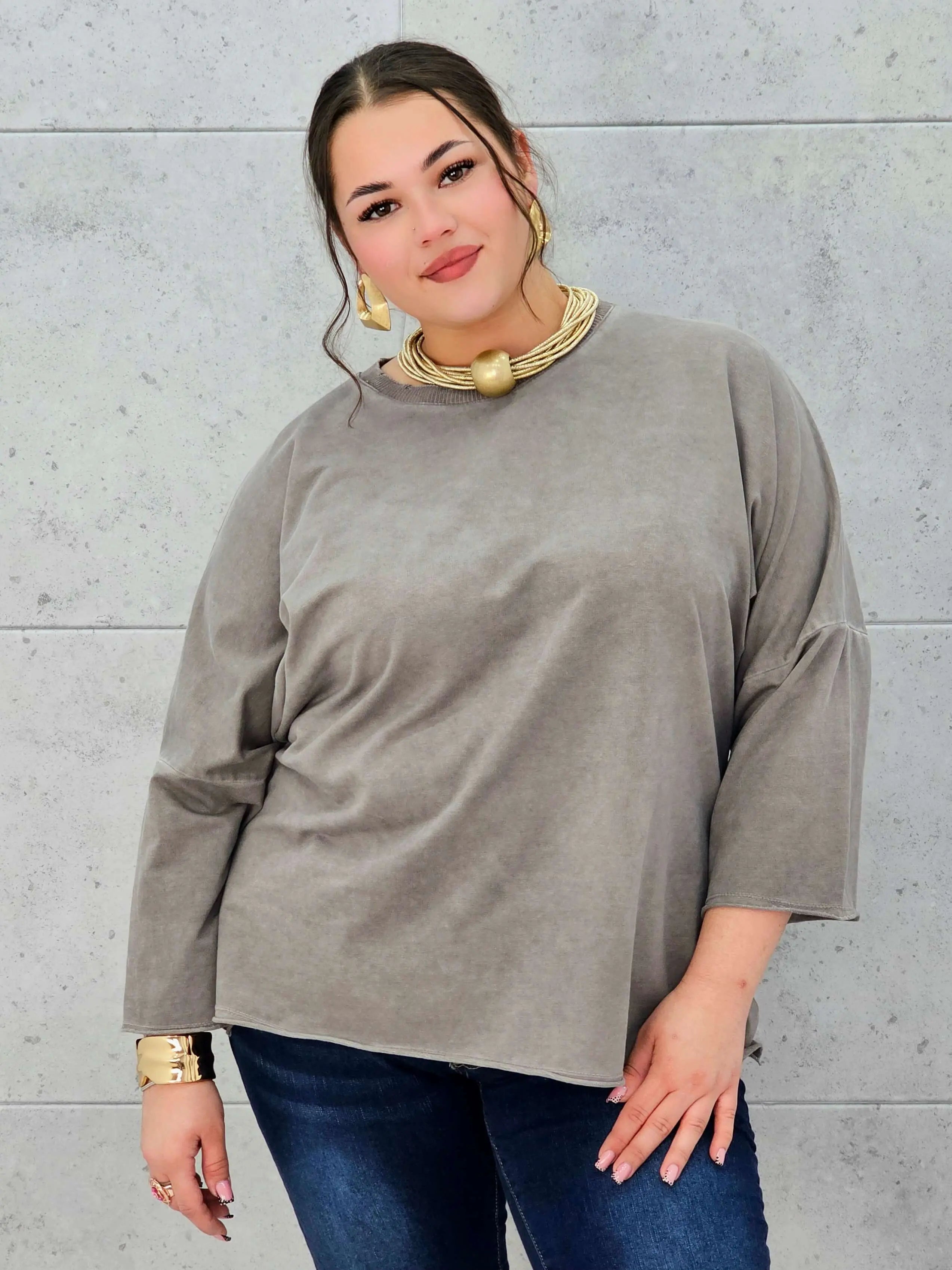 Bluzka plus size z długim rękawem – komfort i styl w jednym Stylowa XL