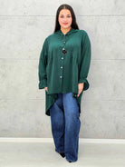 Bluzka plus size z dłuższym tyłem i eleganckim fasonem - Stylowa XL