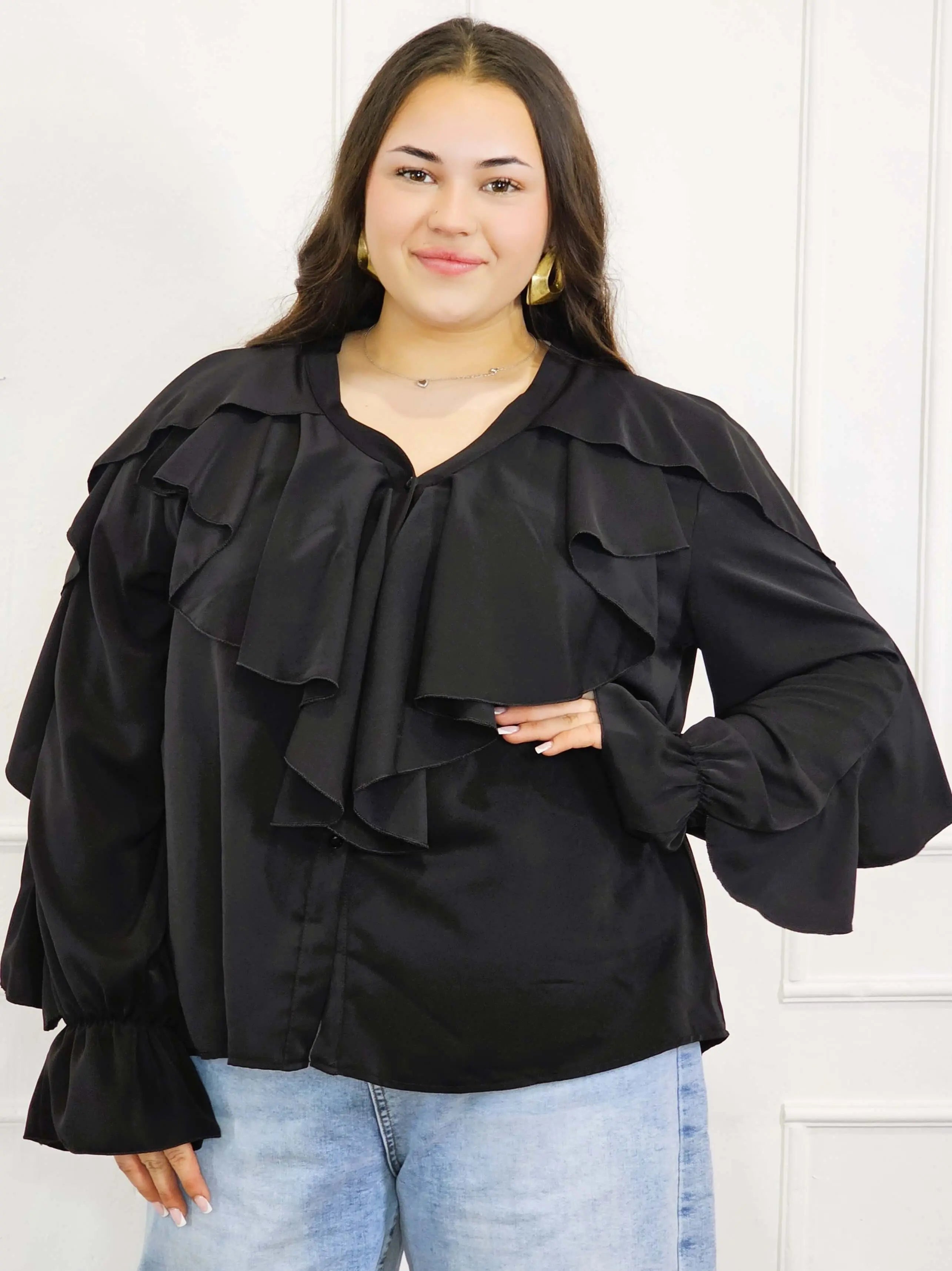 Bluzka plus size z falbanami – romantyczny szyk i wygoda w eleganckim stylu Stylowa XL