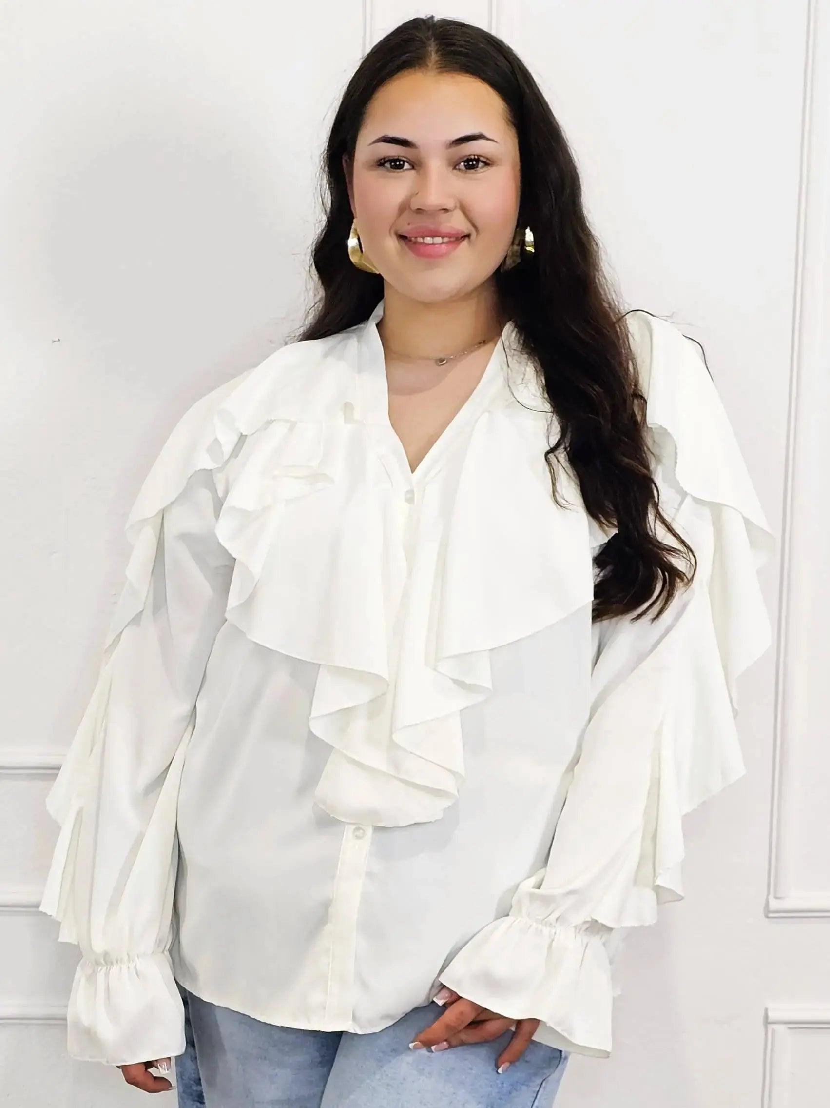 Bluzka plus size z falbanami – romantyczny szyk i wygoda w eleganckim stylu Stylowa XL