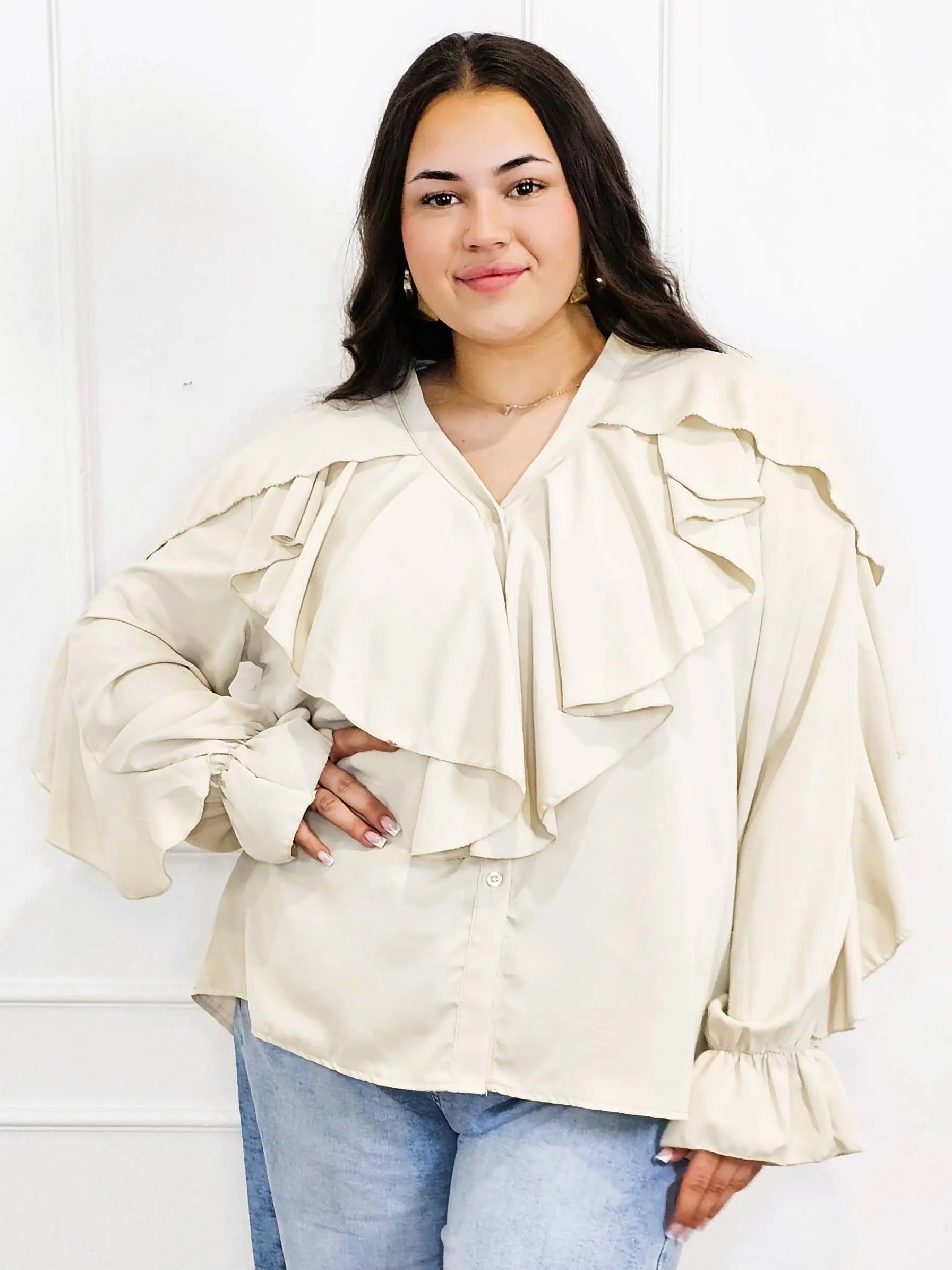 Bluzka plus size z falbanami – romantyczny szyk i wygoda w eleganckim stylu Stylowa XL