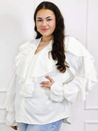Bluzka plus size z falbanami – romantyczny szyk i wygoda w eleganckim stylu Stylowa XL