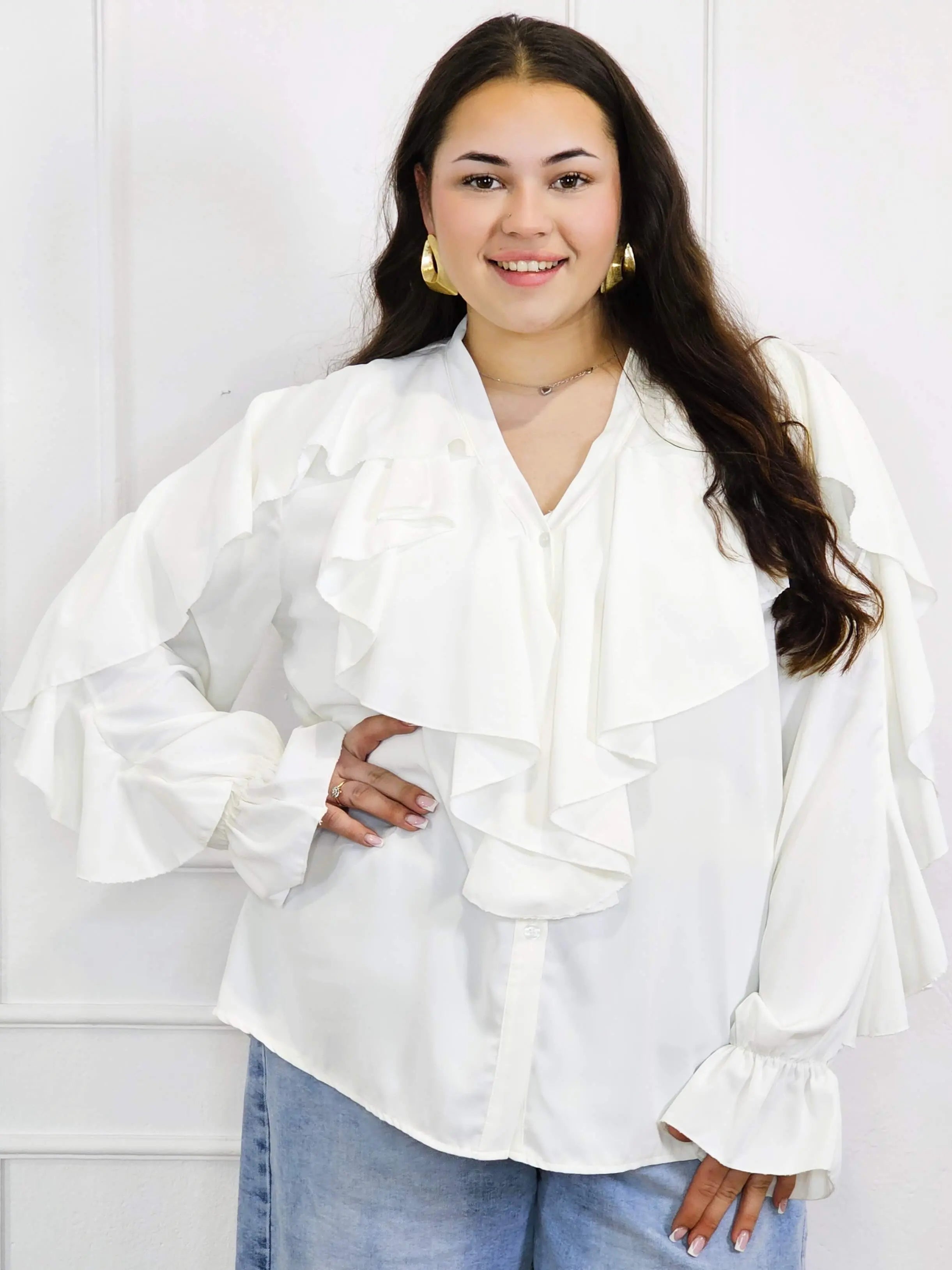 Bluzka plus size z falbanami – romantyczny szyk i wygoda w eleganckim stylu Stylowa XL