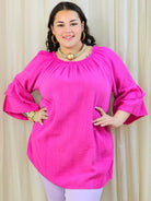 Bluzka plus size z falbanami na rękawach – lekka i kobieca forma na co dzień i okazje Stylowa XL