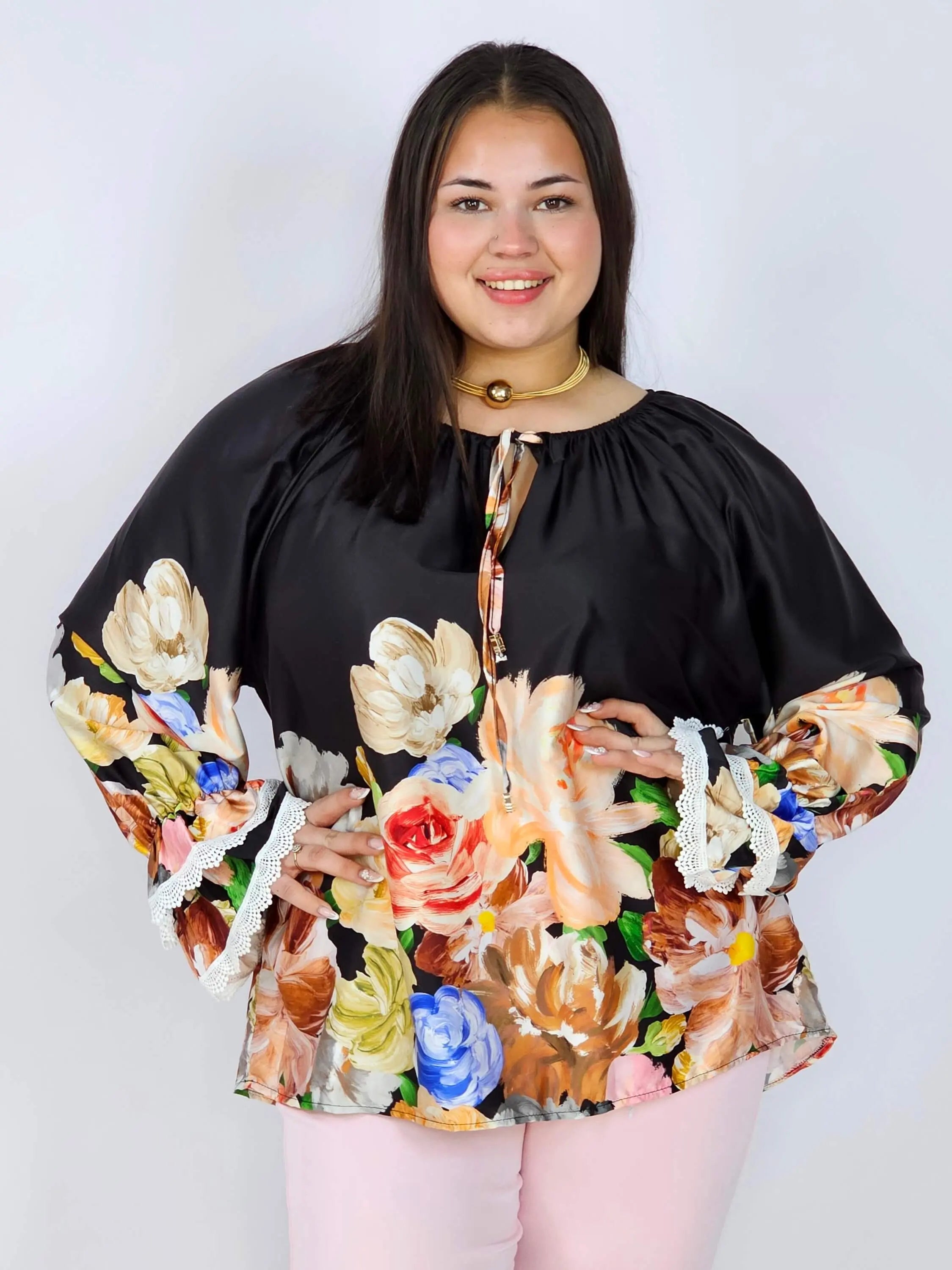 Bluzka plus size z kwiatowym printem i wiązaniem Stylowa XL