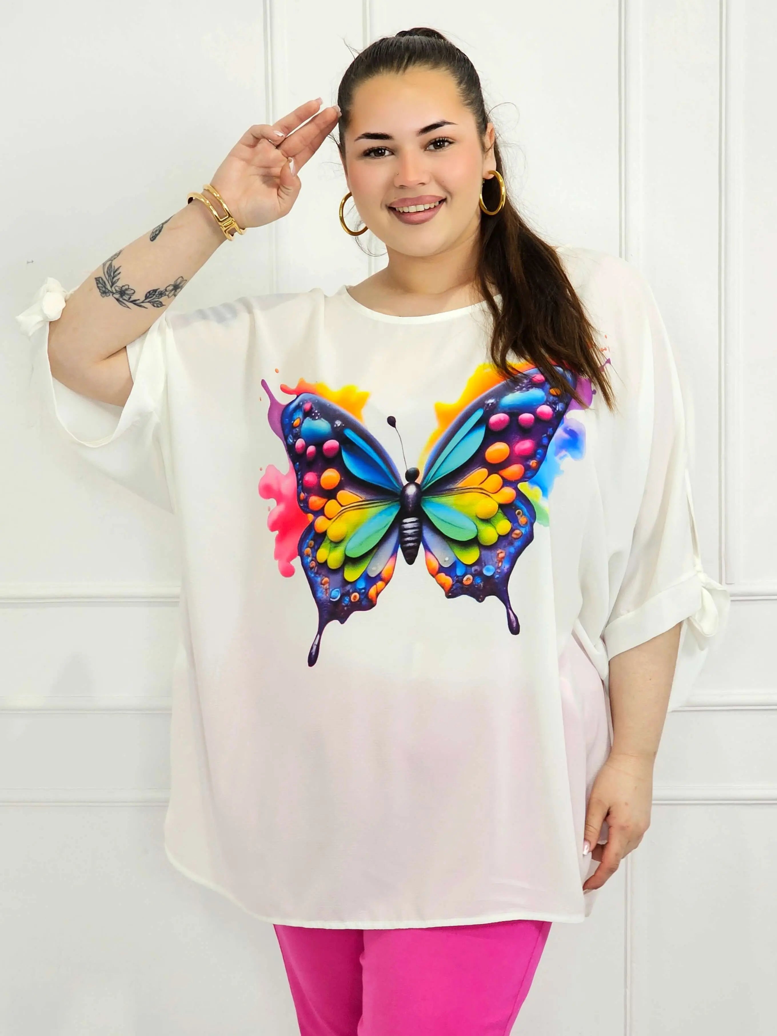 Bluzka plus size z motylem XXL – elegancka bluzka w modzie plus size Stylowa XL