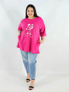 Bluzka plus size z nadrukiem Miki XXL – modny luz i wygoda Stylowa XL