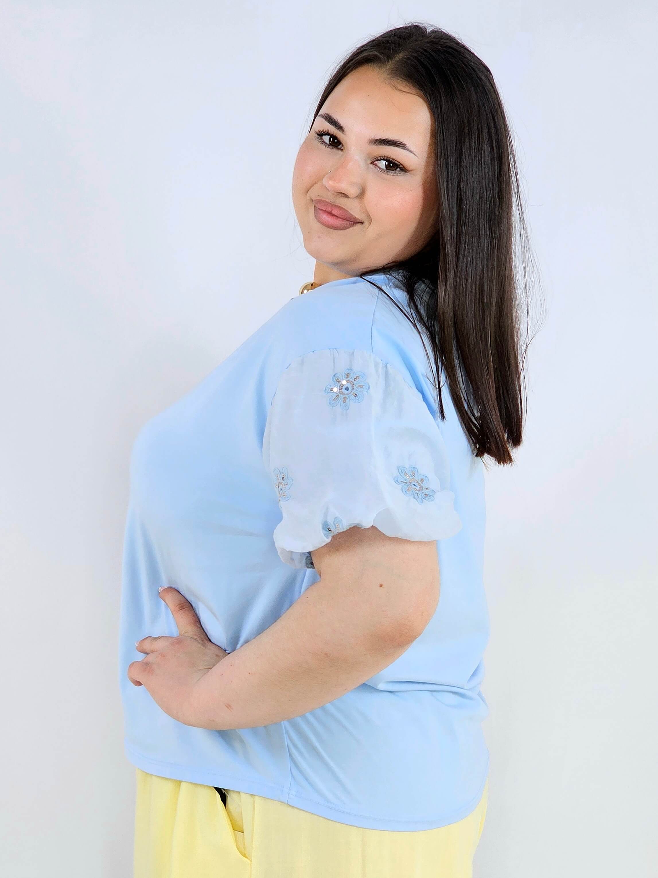 Bluzka plus size z ozdobnymi rękawami haftowanymi lekka i kobieca Stylowa XL